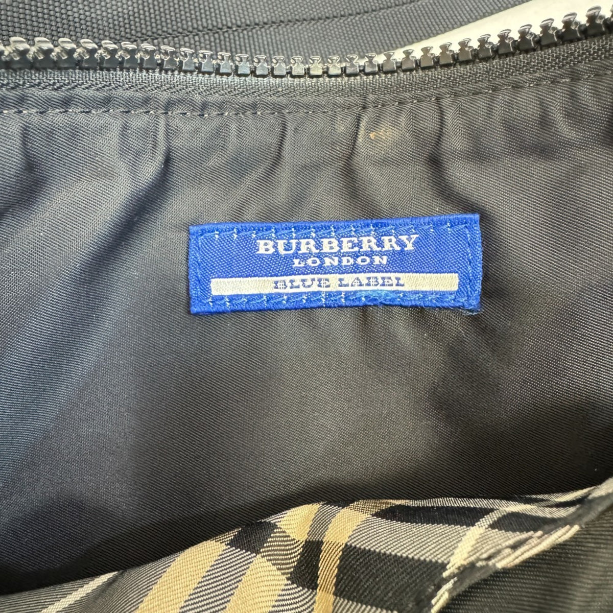 Burberry Black Canvas Shoulder Bag (Pre-Owned)