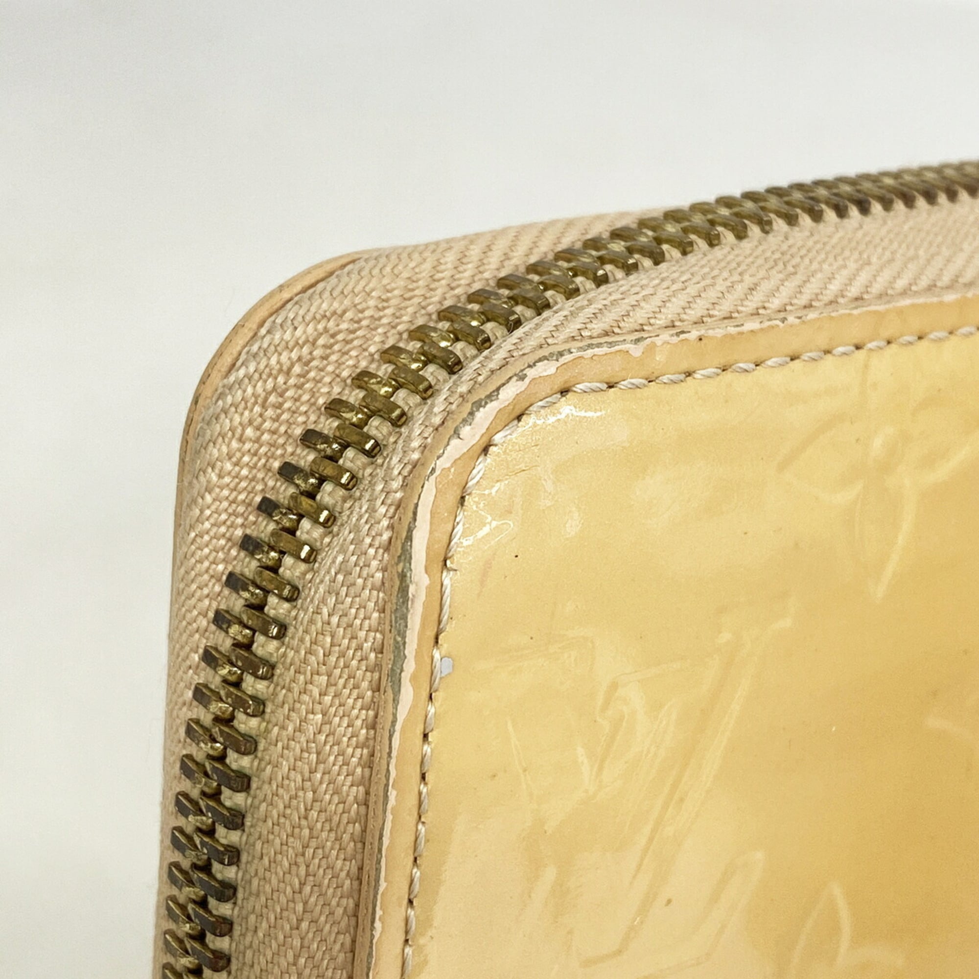 Louis Vuitton Rose Florentin Long Wallet (Bi-Fold) (Pre-Owned)