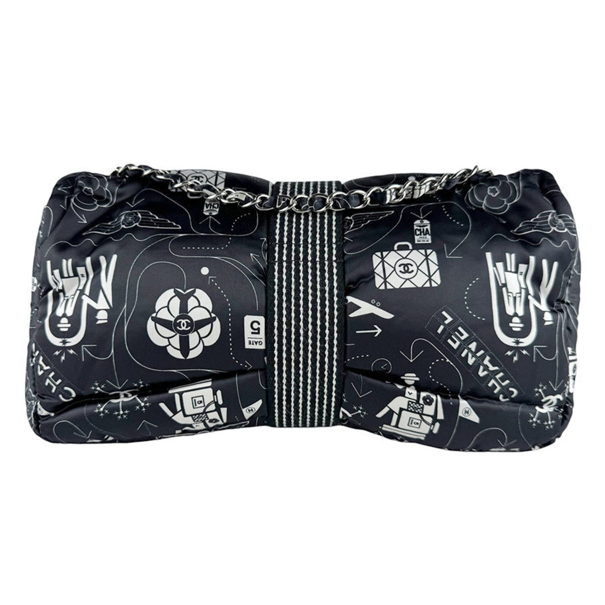 Chanel Black White Nylon Shoulder Bag (Pre-Owned)