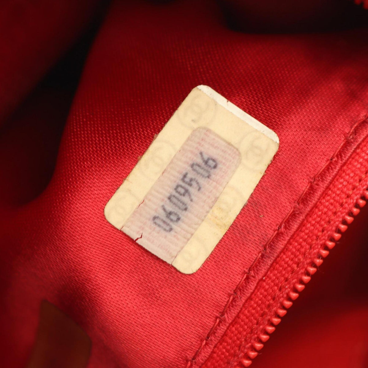 Chanel Red Color Leather Handbag Shoulder Bag (Pre-Owned)