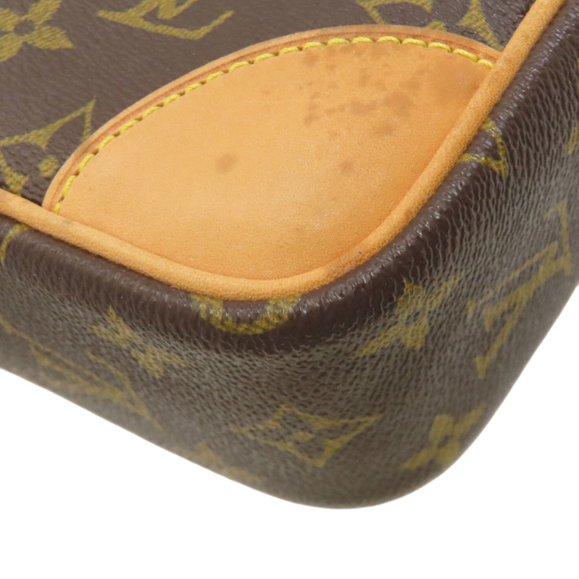 Louis Vuitton Monogram Monogram Shoulder Bag (Pre-Owned)