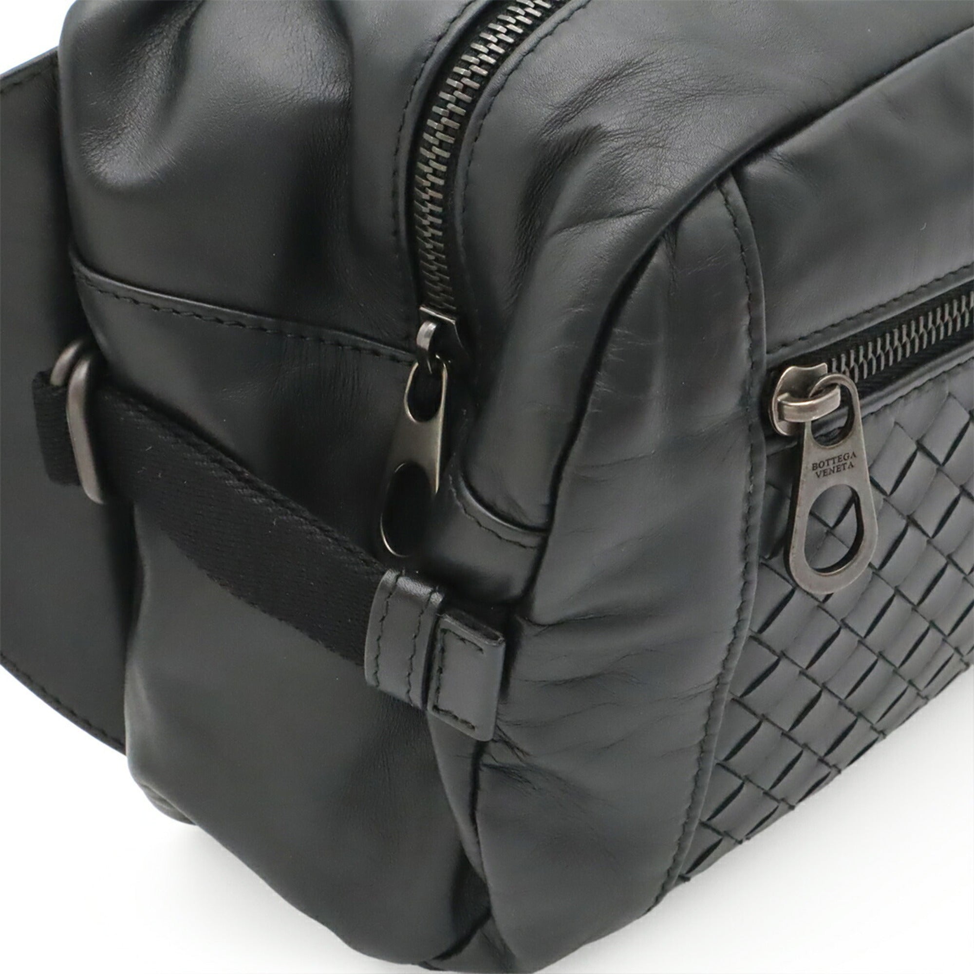 Bottega Veneta Black Leather Sling Bag (Pre-Owned)