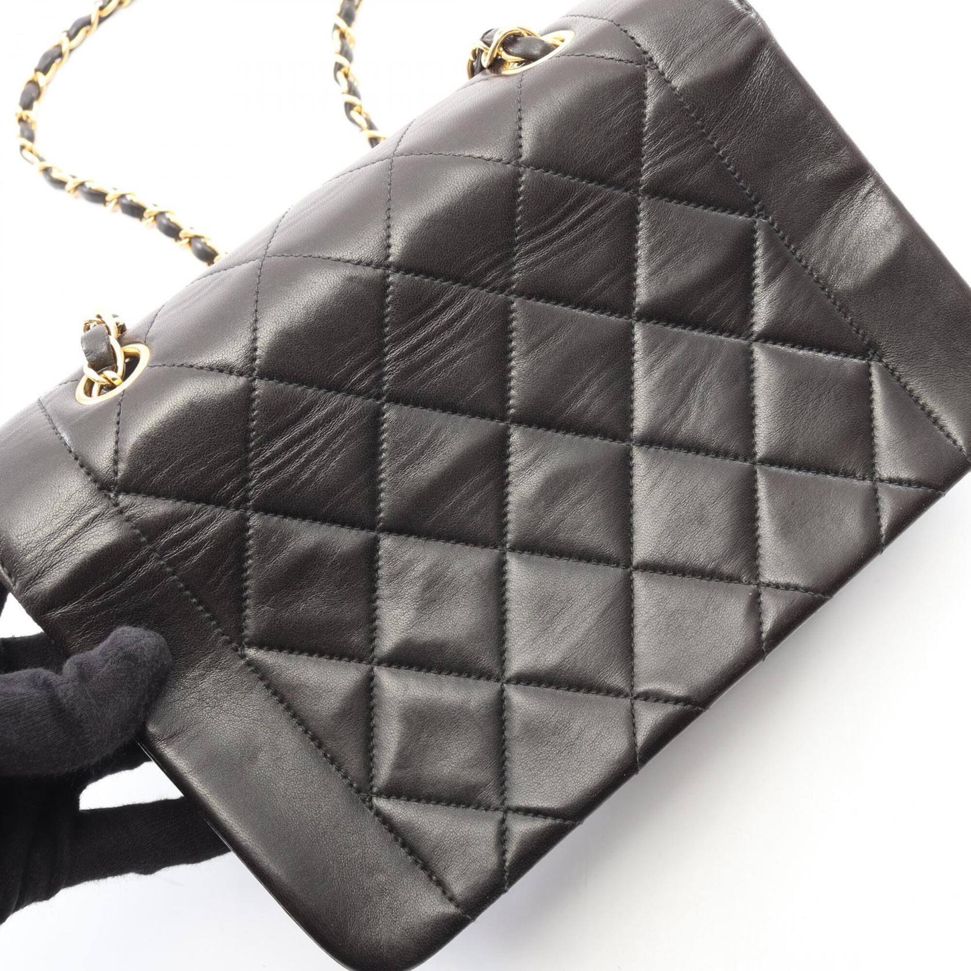 Chanel Matelasse Black Leather Handbag Shoulder Bag (Pre-Owned)
