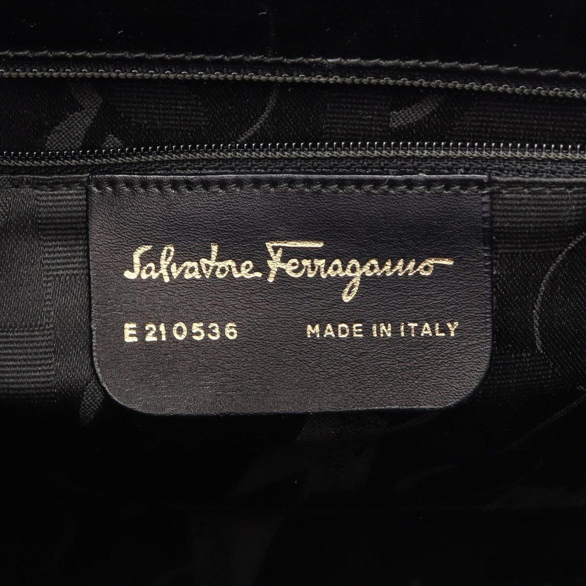 Salvatore Ferragamo Black Leather Handbag (Pre-Owned)