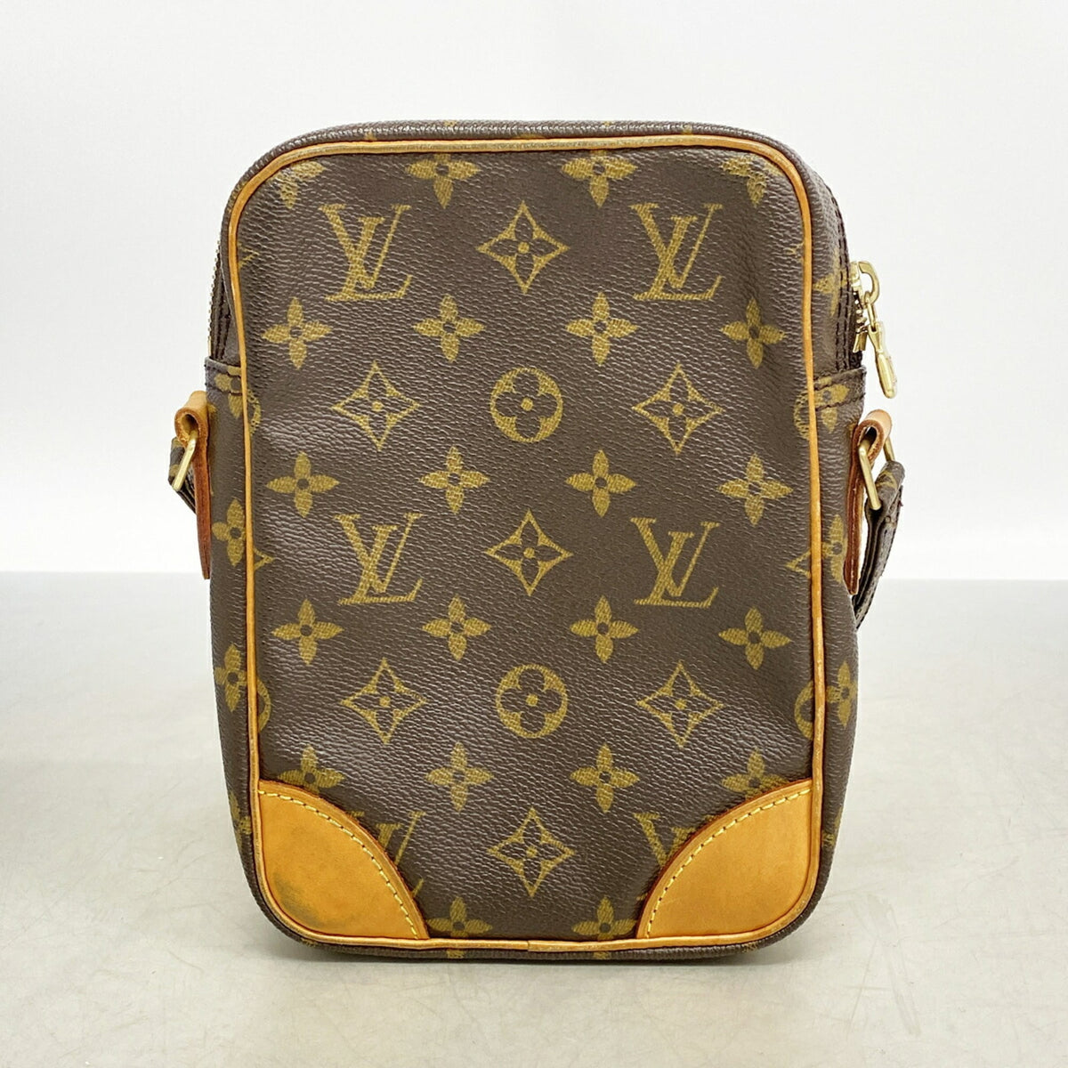 Louis Vuitton Brown Shoulder Bag (Pre-Owned)