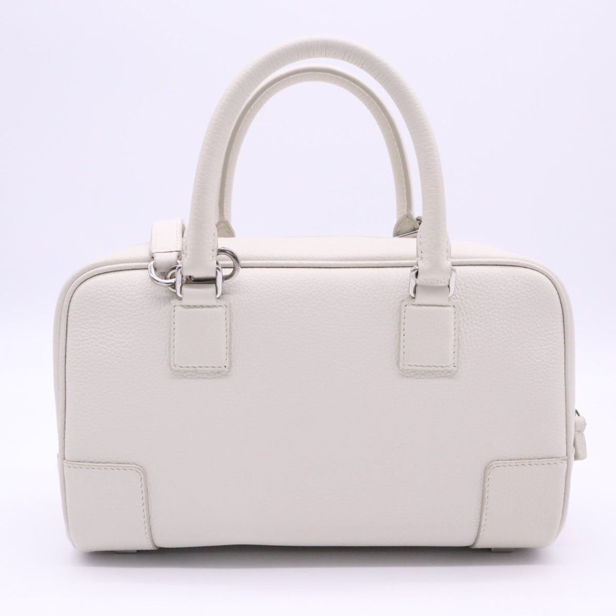 Loewe Amazona White Leather Handbag Shoulder Bag (Pre-Owned)
