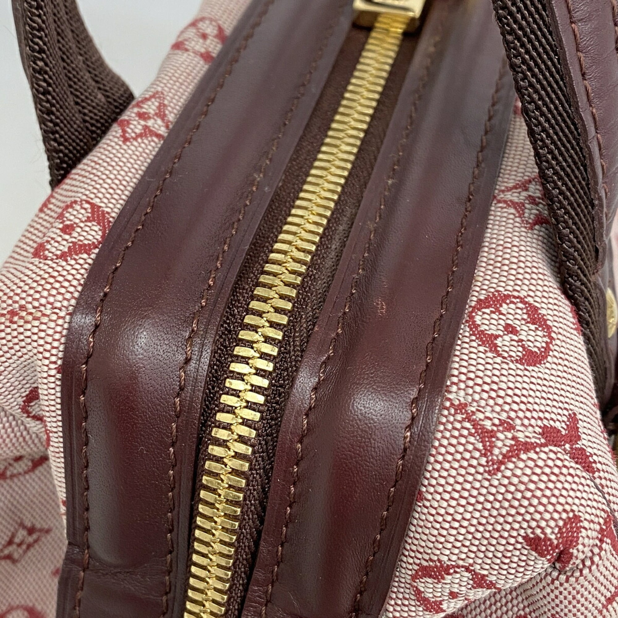 Louis Vuitton Cerise Handbag (Pre-Owned)
