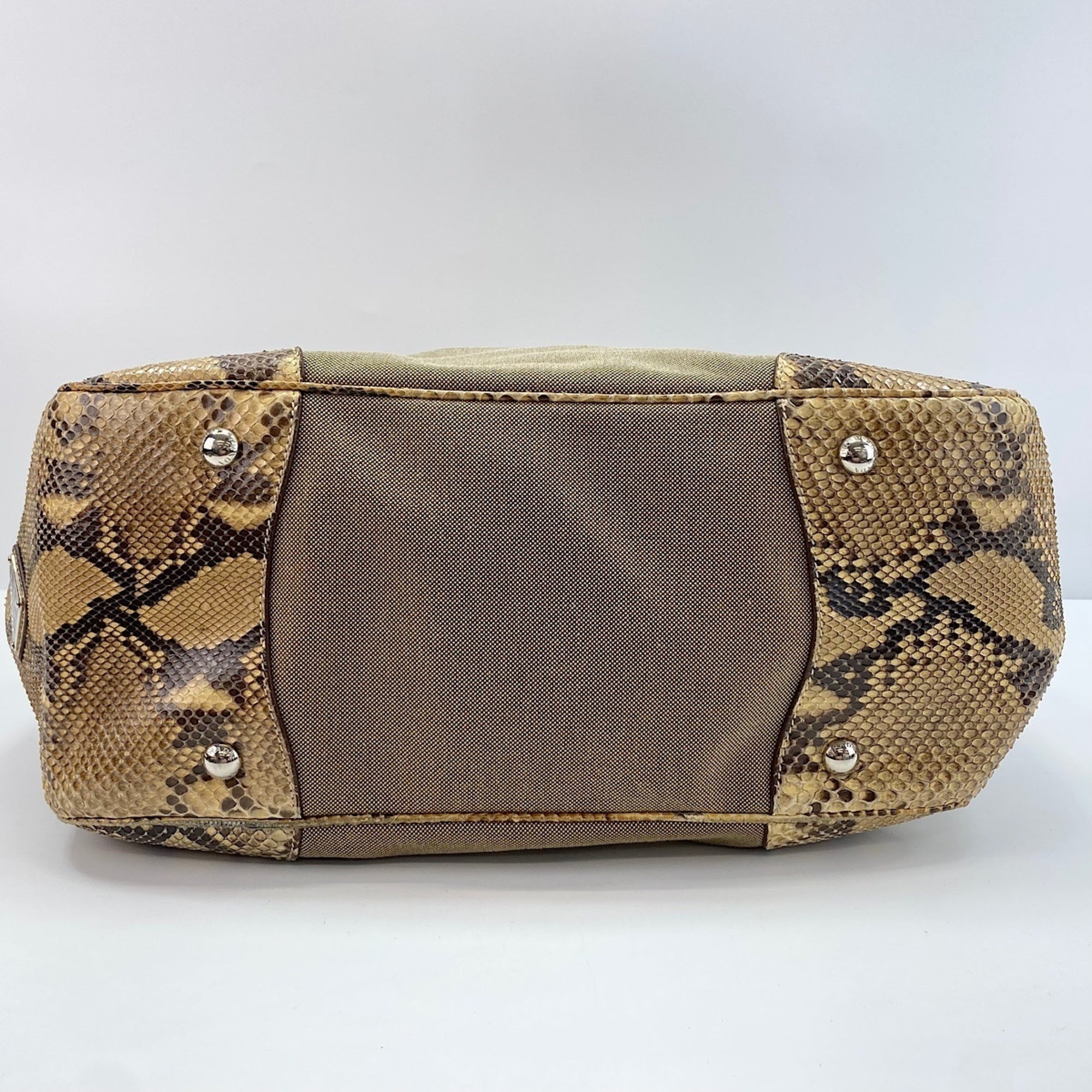 Prada Beige Handbag (Pre-Owned)