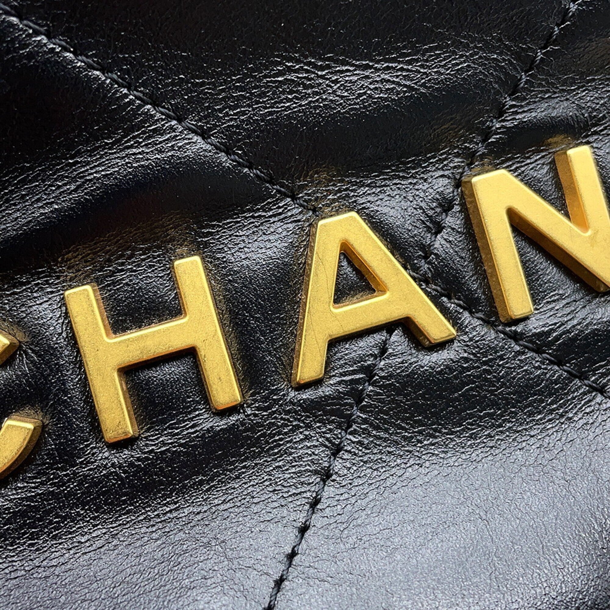 Chanel Black Handbag (Pre-Owned)