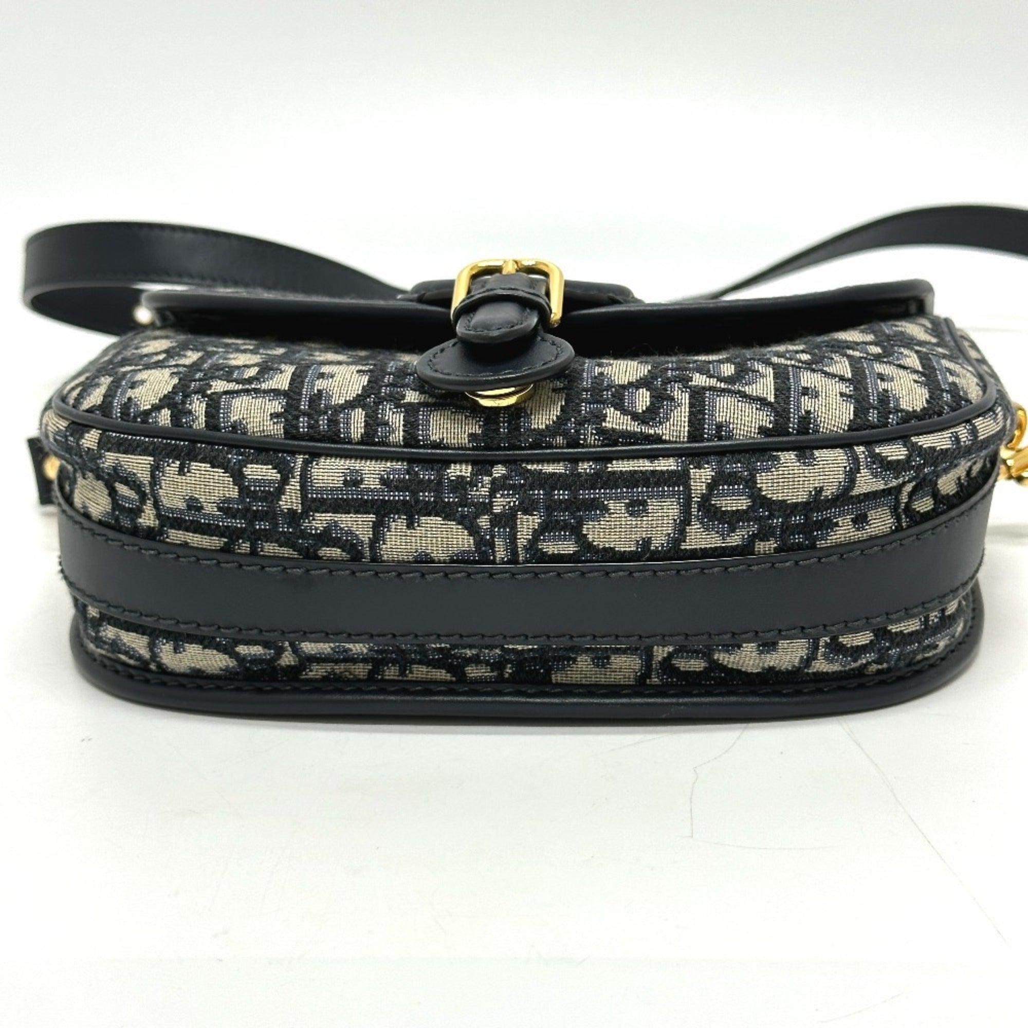 Christian Dior Gray Leather Shoulder Bag (Pre-Owned)