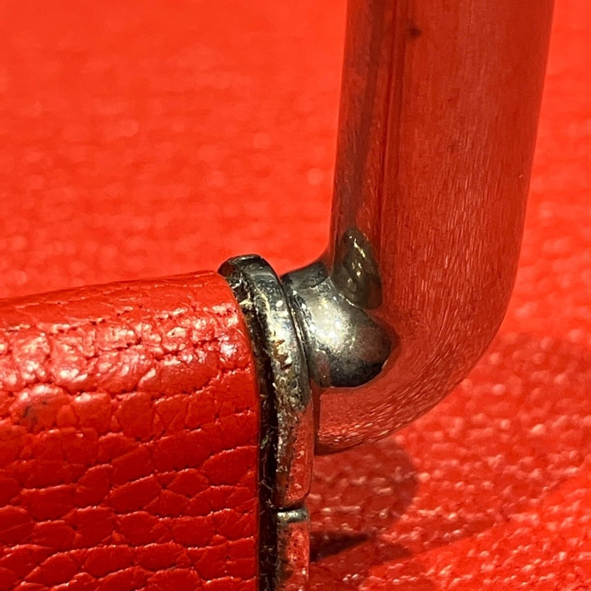 Burberry Red Color Leather Shoulder Bag (Pre-Owned)