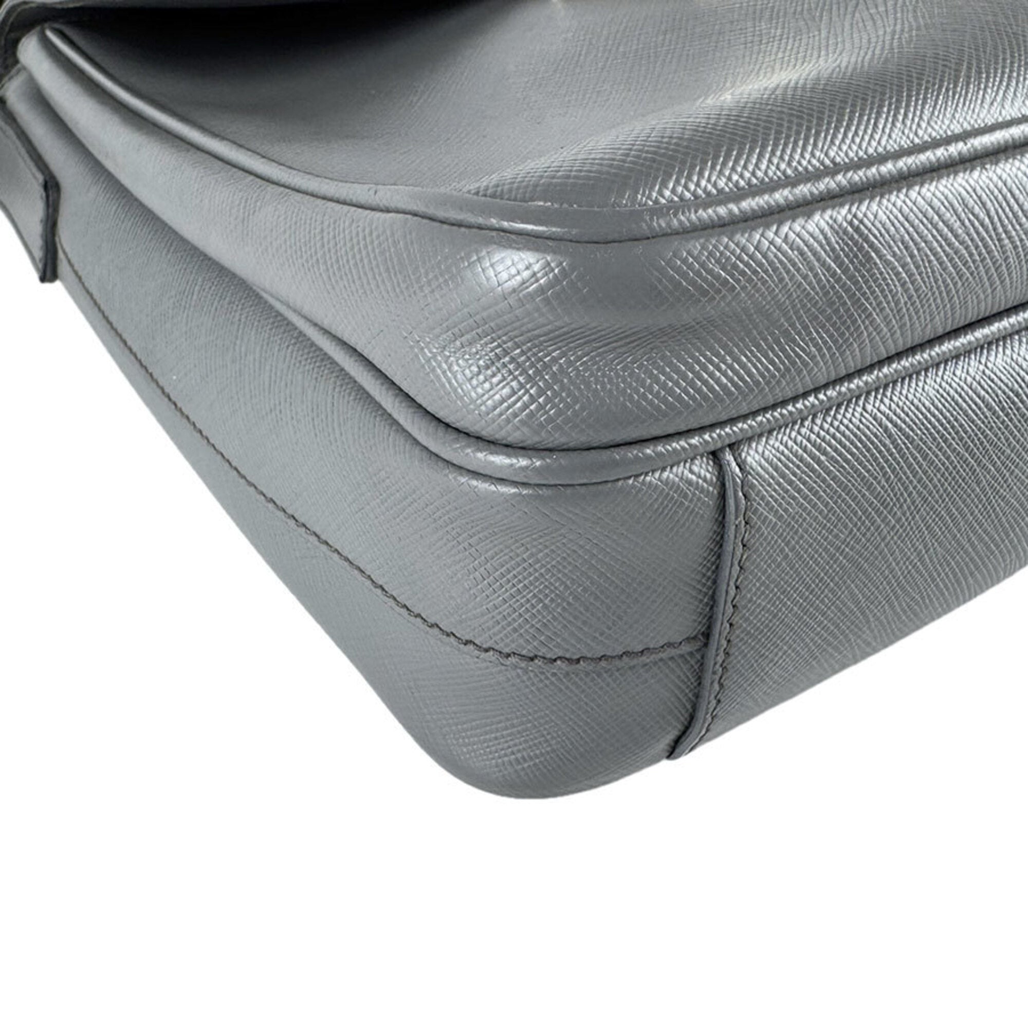 Prada Gray Leather Shoulder Bag (Pre-Owned)