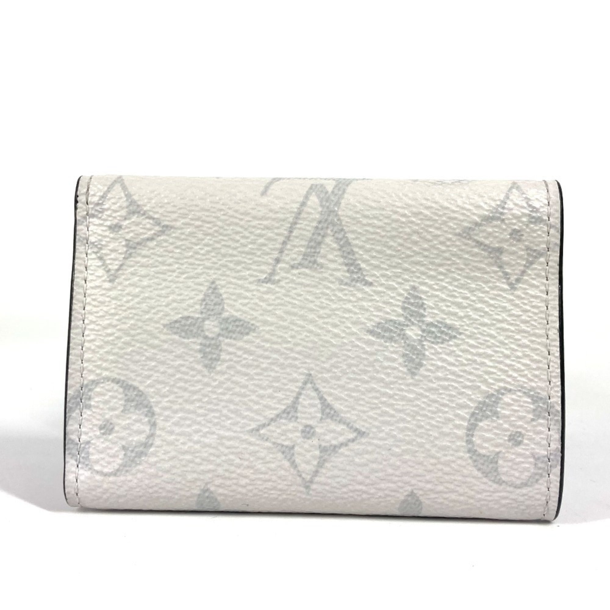 Louis Vuitton White Taiga Leather Monogram Wallet (Tri-Fold) (Pre-Owned)
