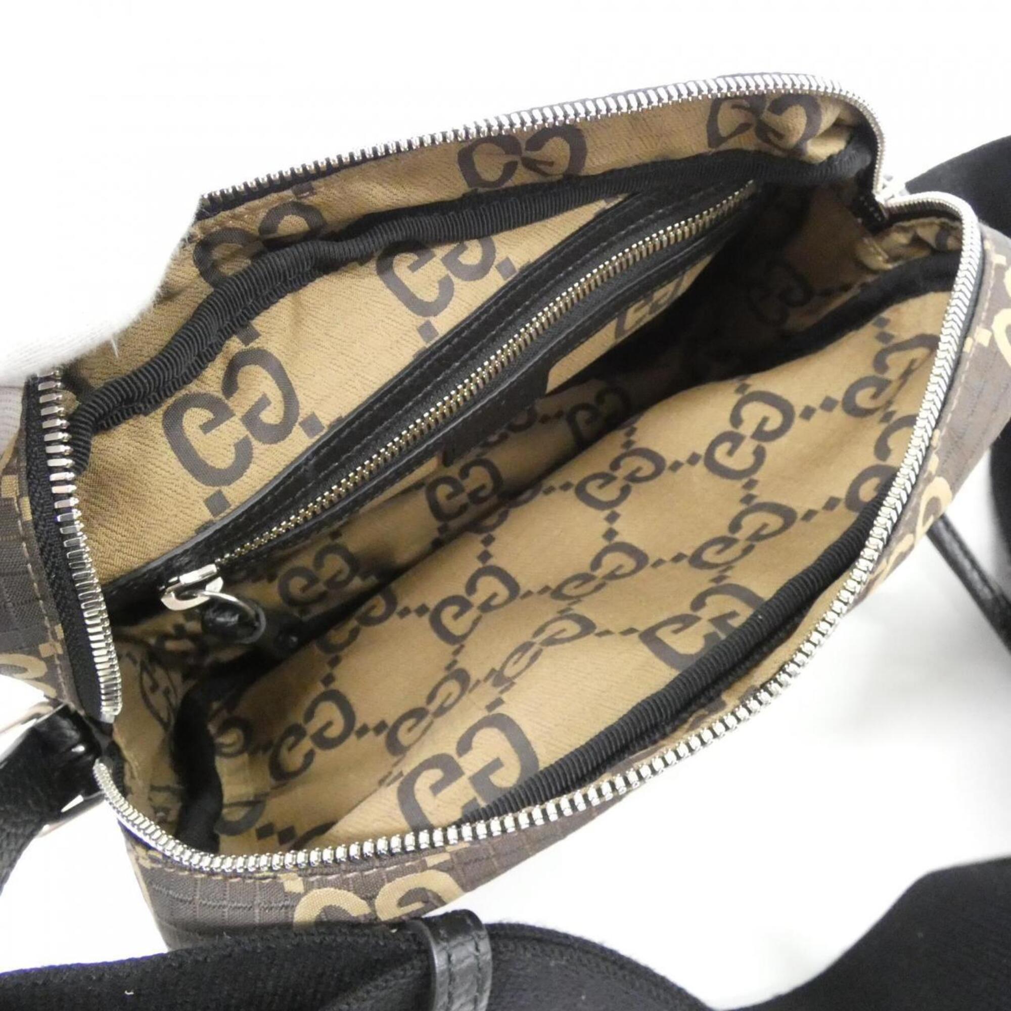 Gucci Beige Polyester Shoulder Bag (Pre-Owned)