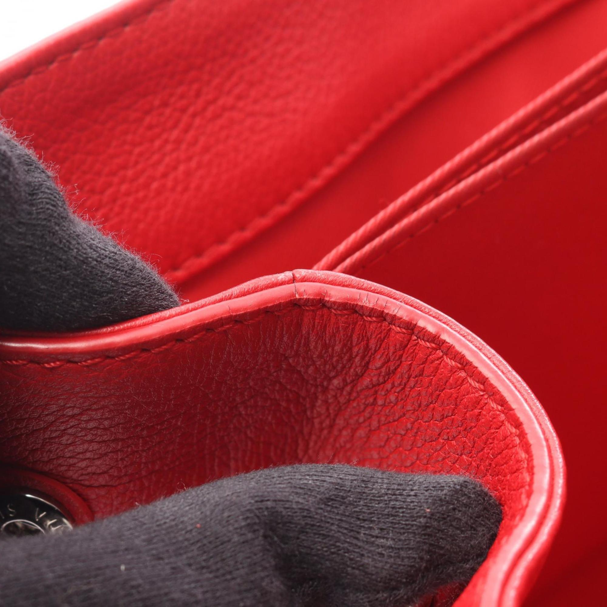 Louis Vuitton Red Color Ruby Leather Handbag (Pre-Owned)