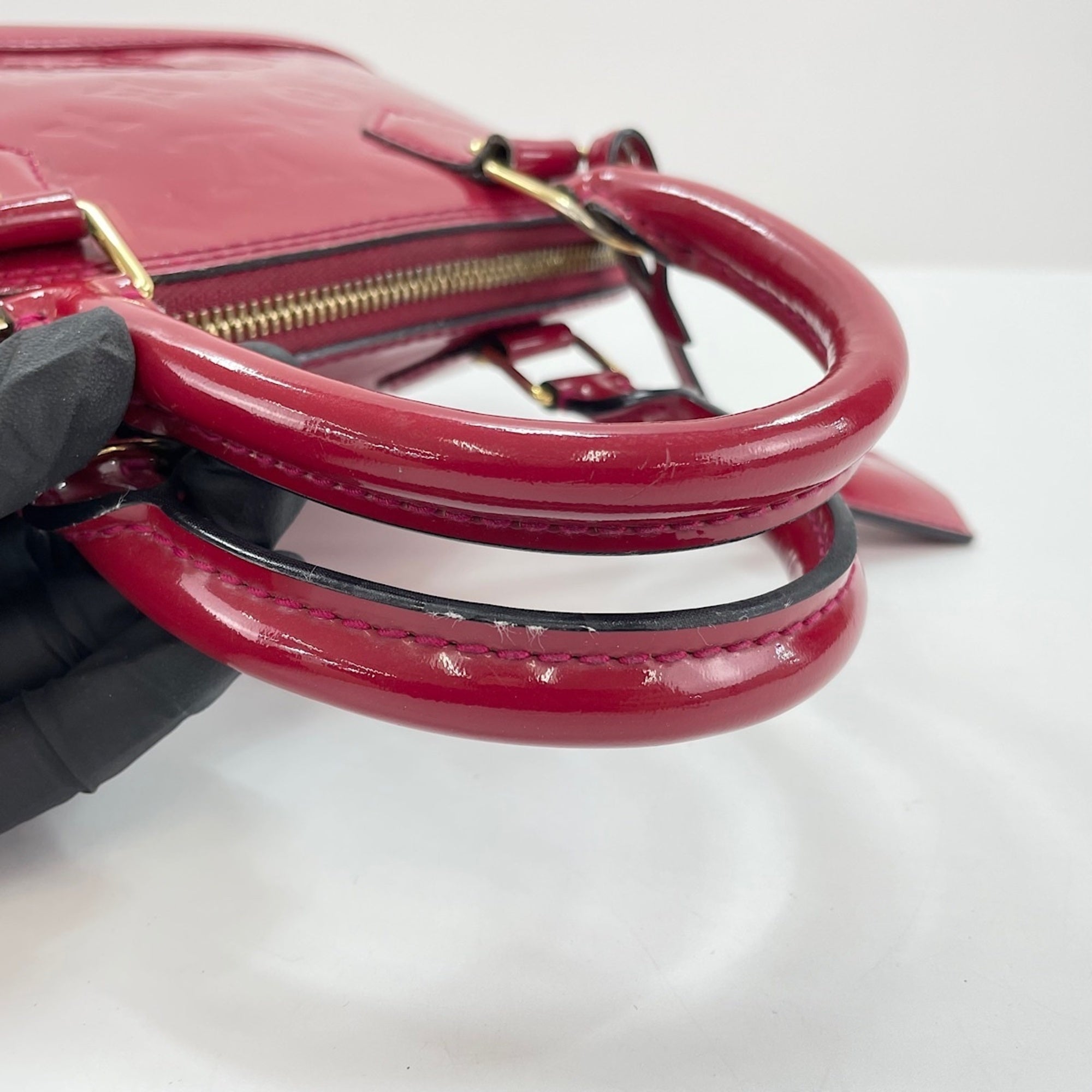 Louis Vuitton Red Color Handbag (Pre-Owned)