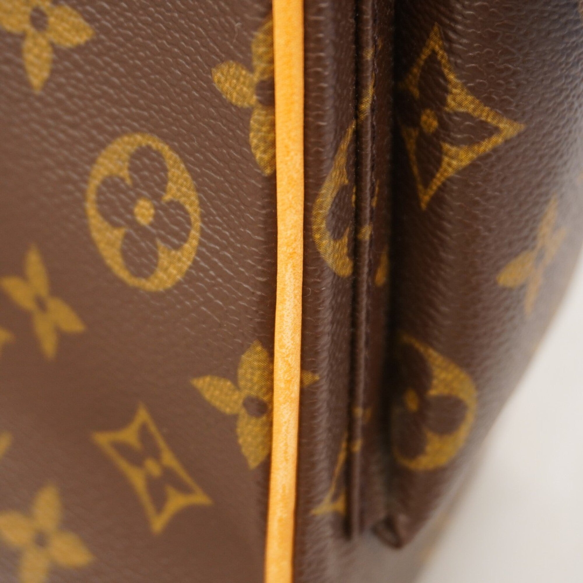 Louis Vuitton Brown Tote Bag (Pre-Owned)