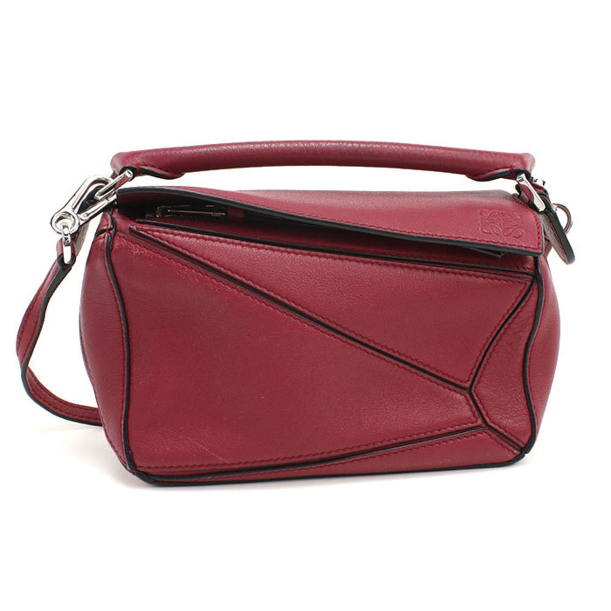 Loewe Red Color Leather Shoulder Bag (Pre-Owned)