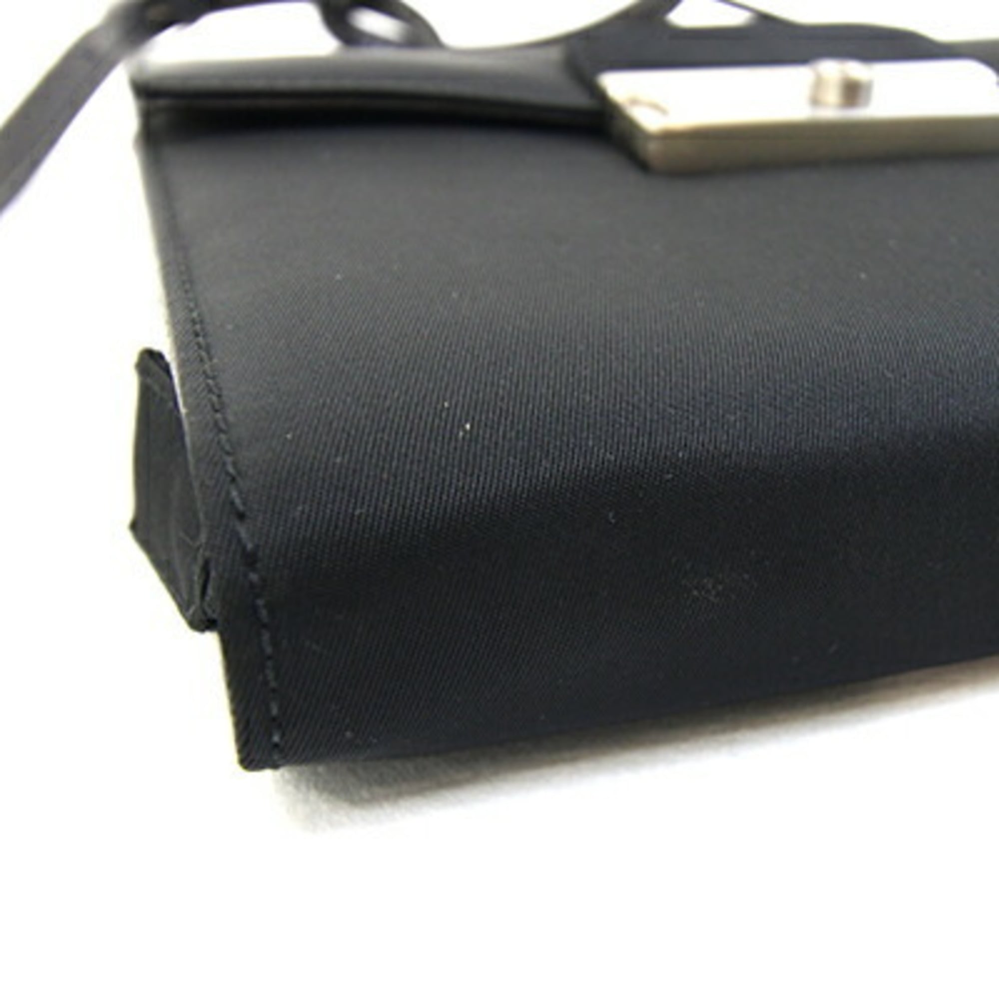 Prada Black Nylon Leather Pochette Shoulder Bag (Pre-Owned)