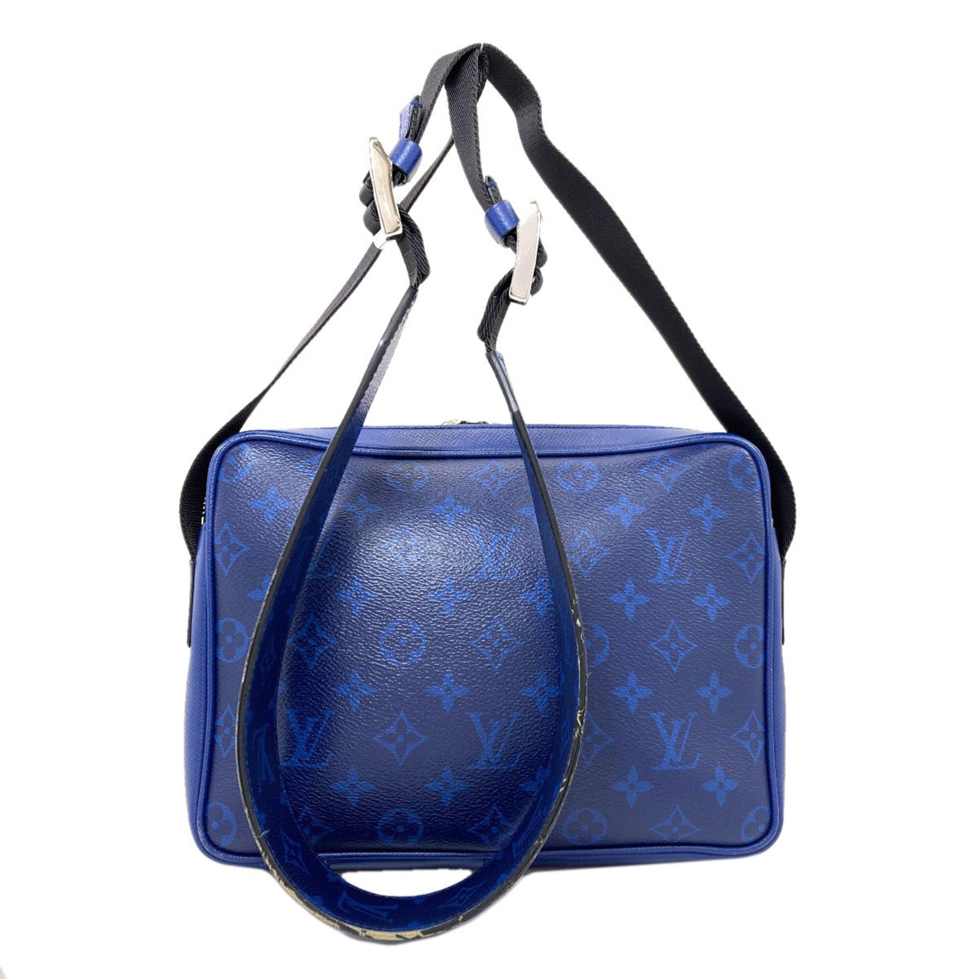 Louis Vuitton Blue Taigarama Shoulder Bag (Pre-Owned)
