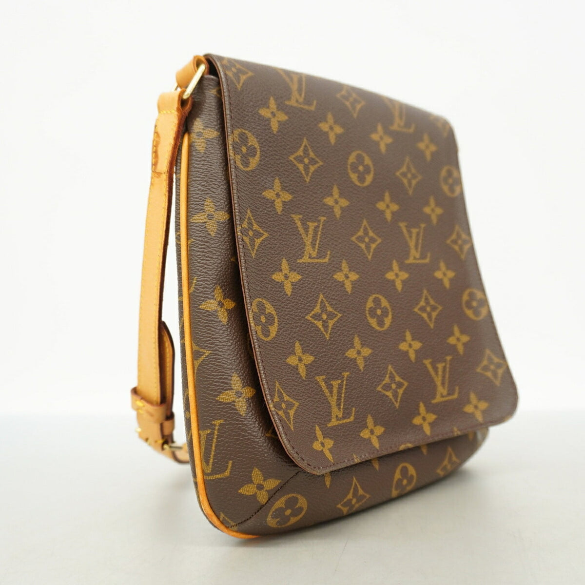 Louis Vuitton Brown Shoulder Bag (Pre-Owned)