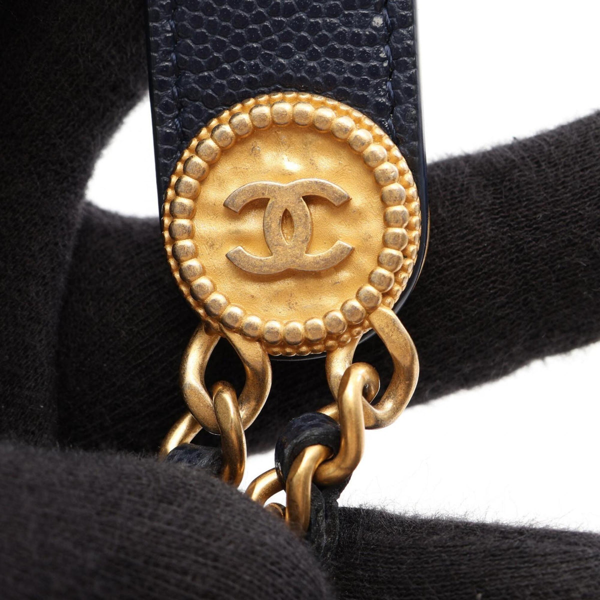 Chanel Navy Grained Calfskin Handbag Shoulder Bag (Pre-Owned)