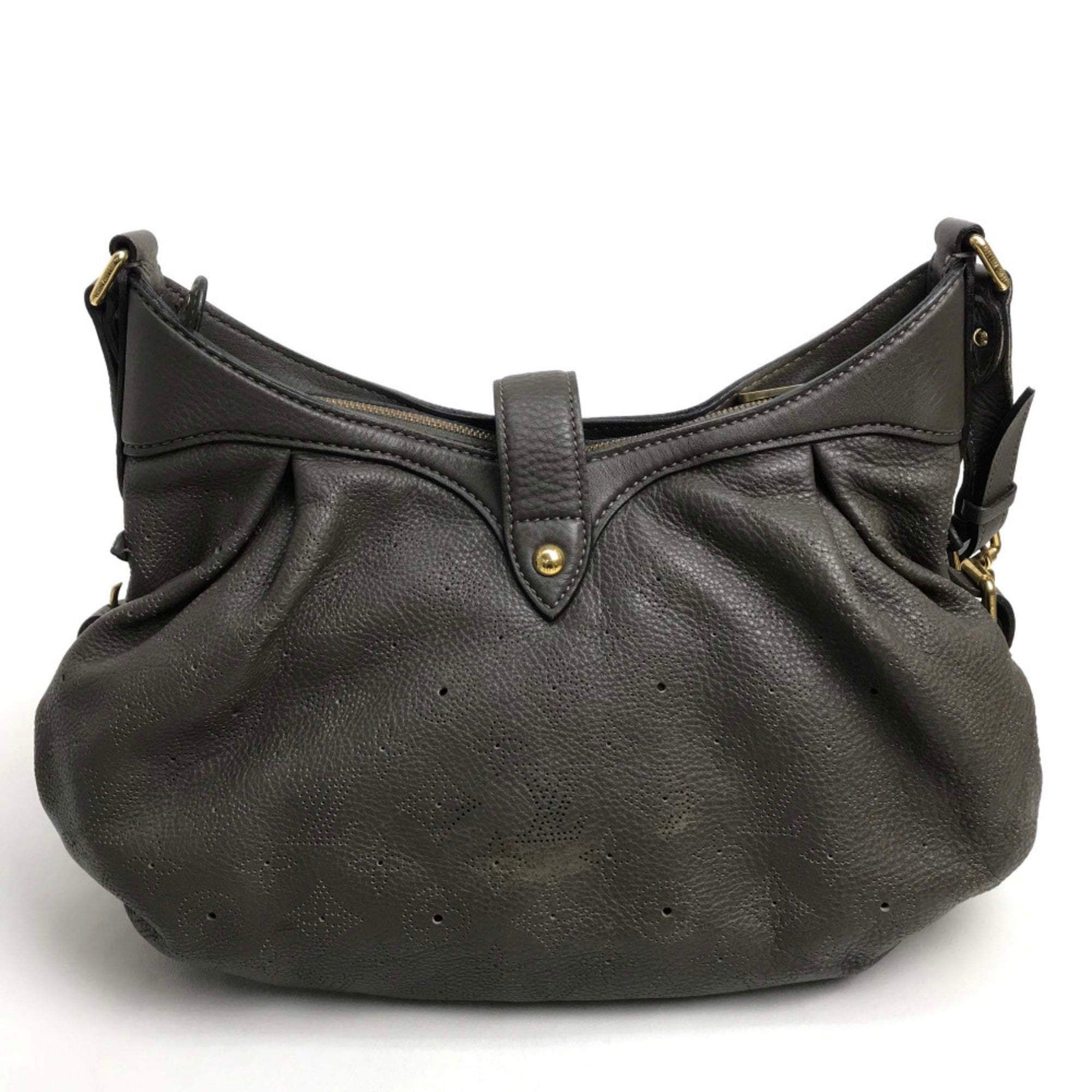 Louis Vuitton Gray Other Shoulder Bag (Pre-Owned)