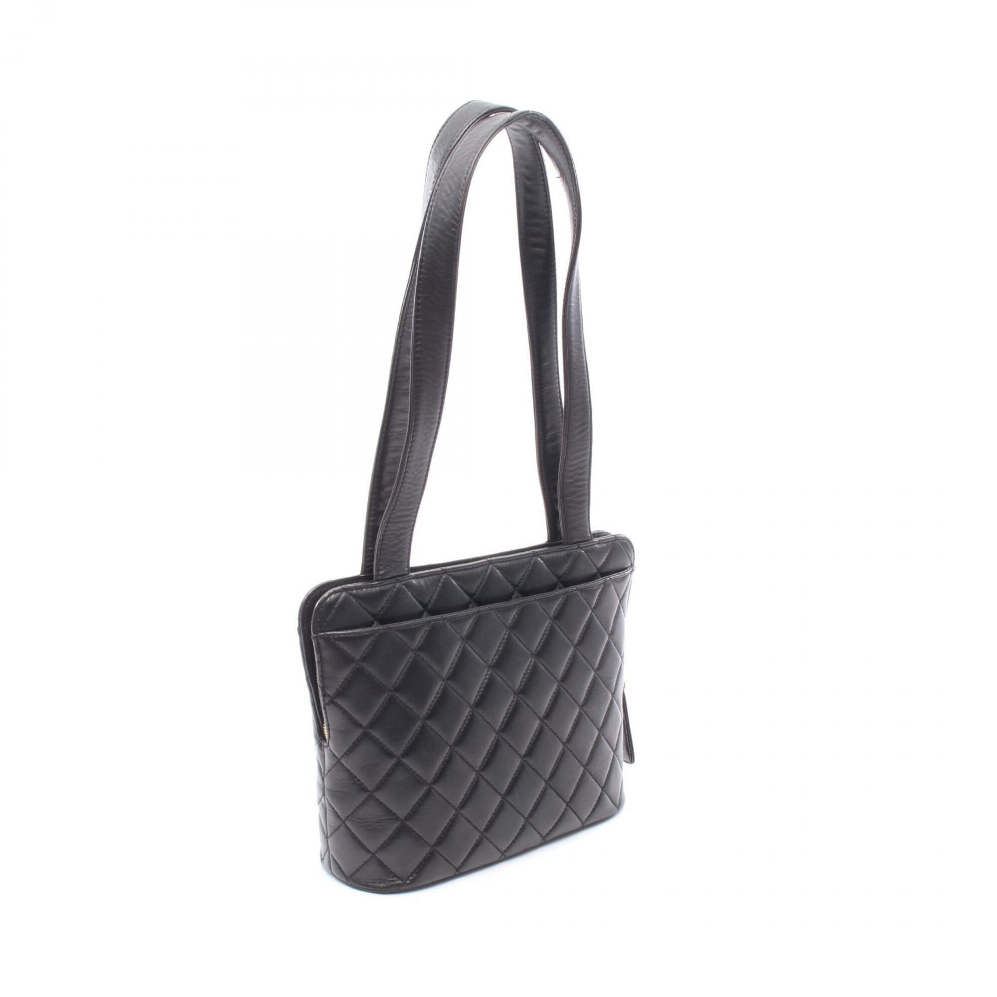 Chanel Black Leather Handbag Shoulder Bag (Pre-Owned)