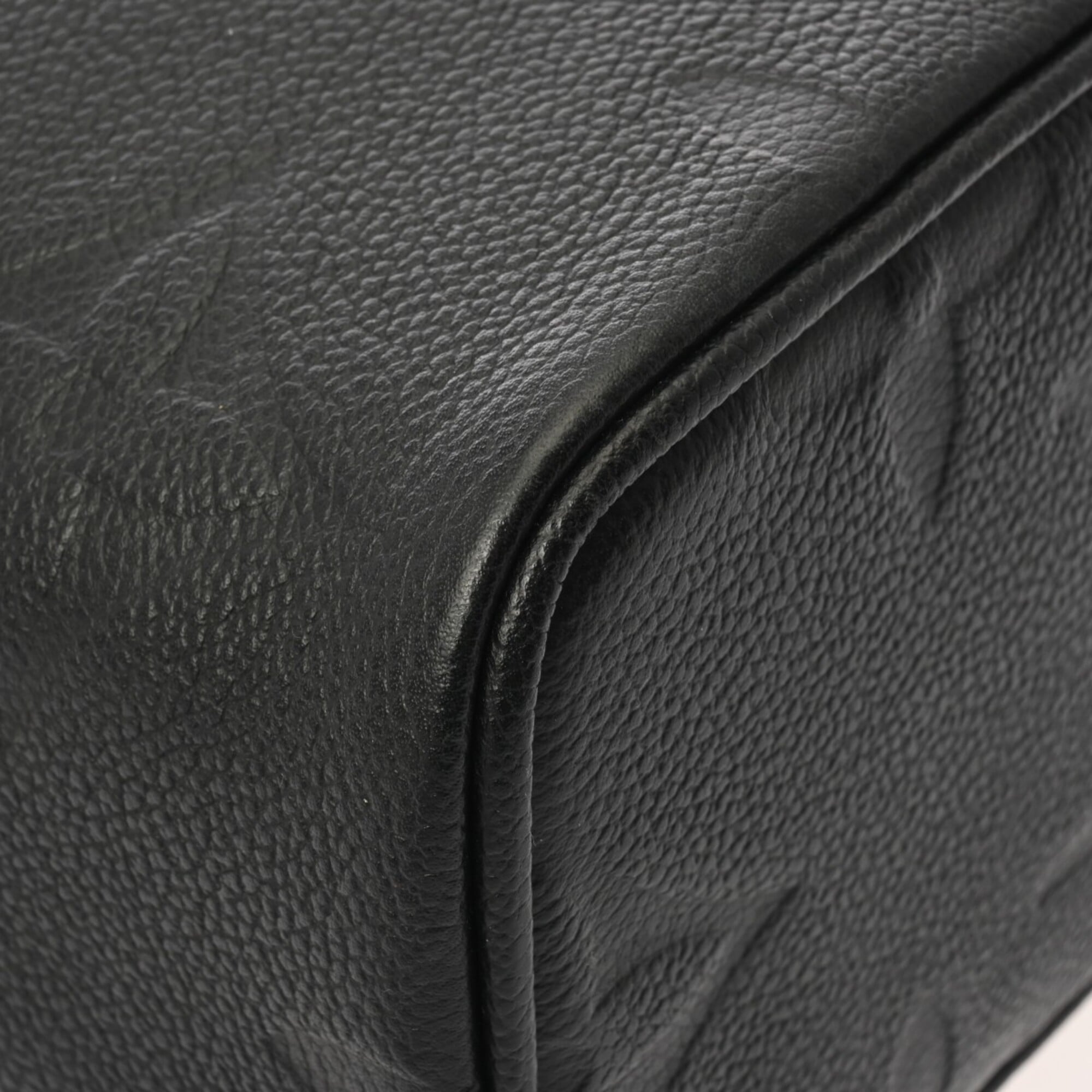 Louis Vuitton Noir Leather Vanity Bag (Pre-Owned)