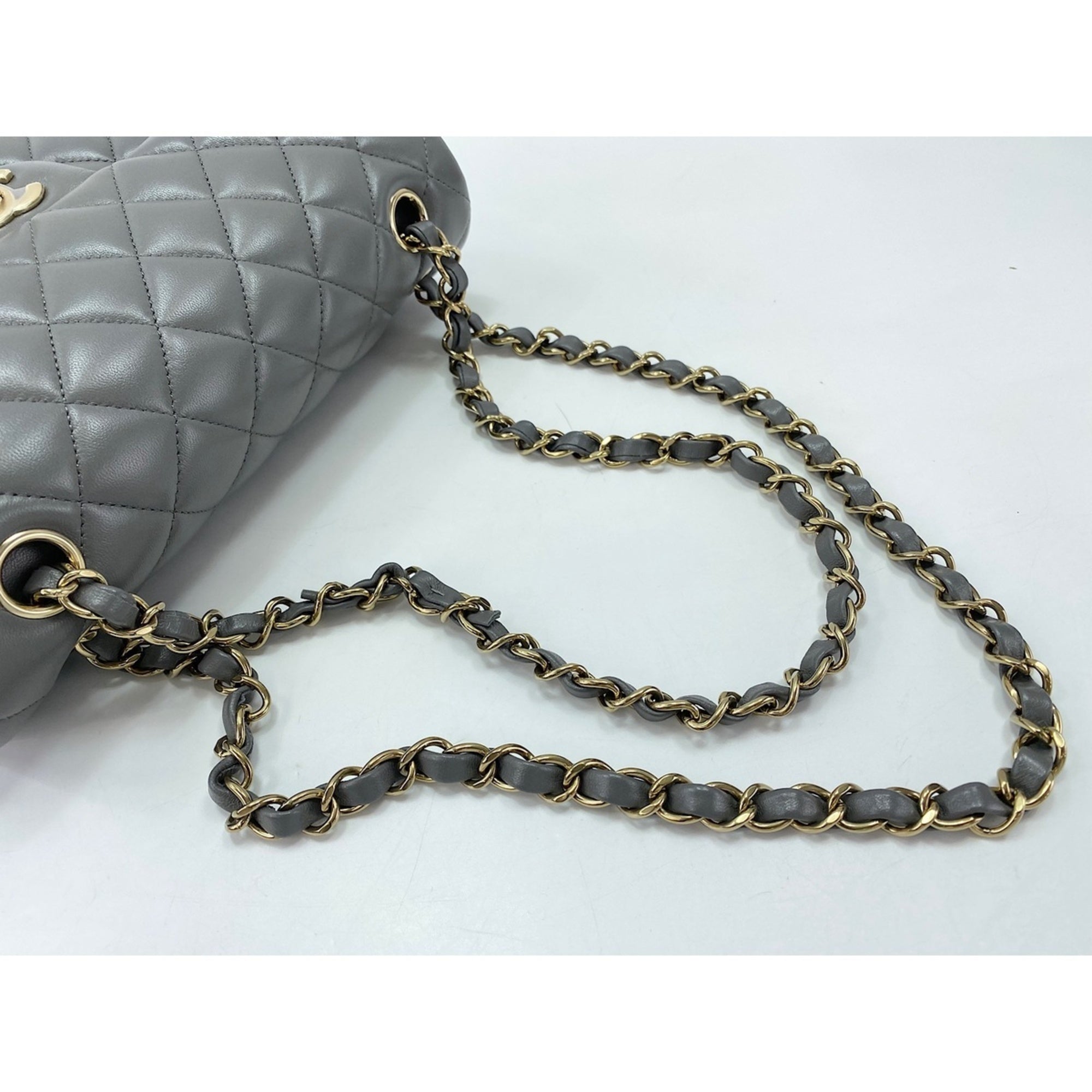 Chanel Gray Shoulder Bag (Pre-Owned)