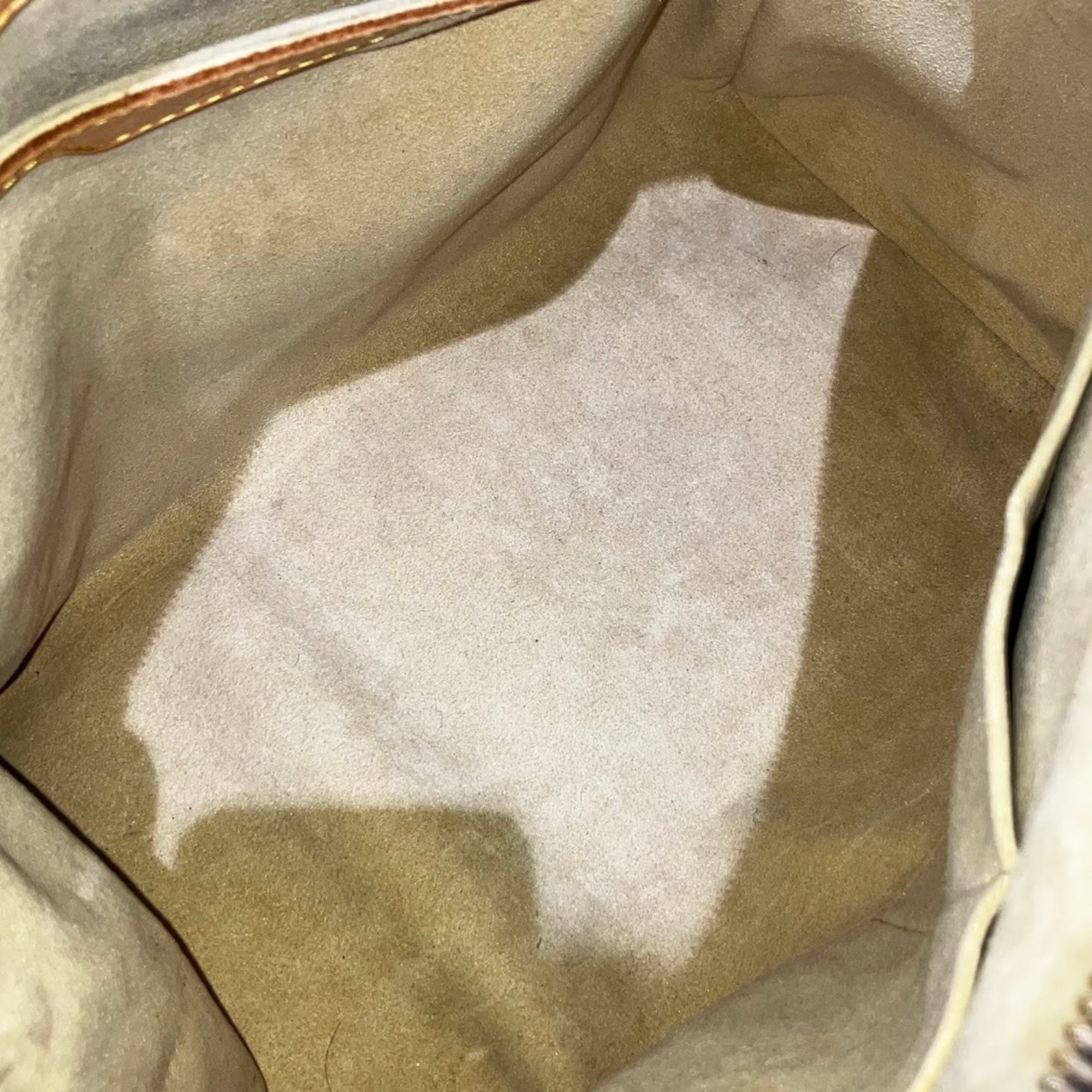 Louis Vuitton Brown Monogram Monogram Shoulder Bag (Pre-Owned)