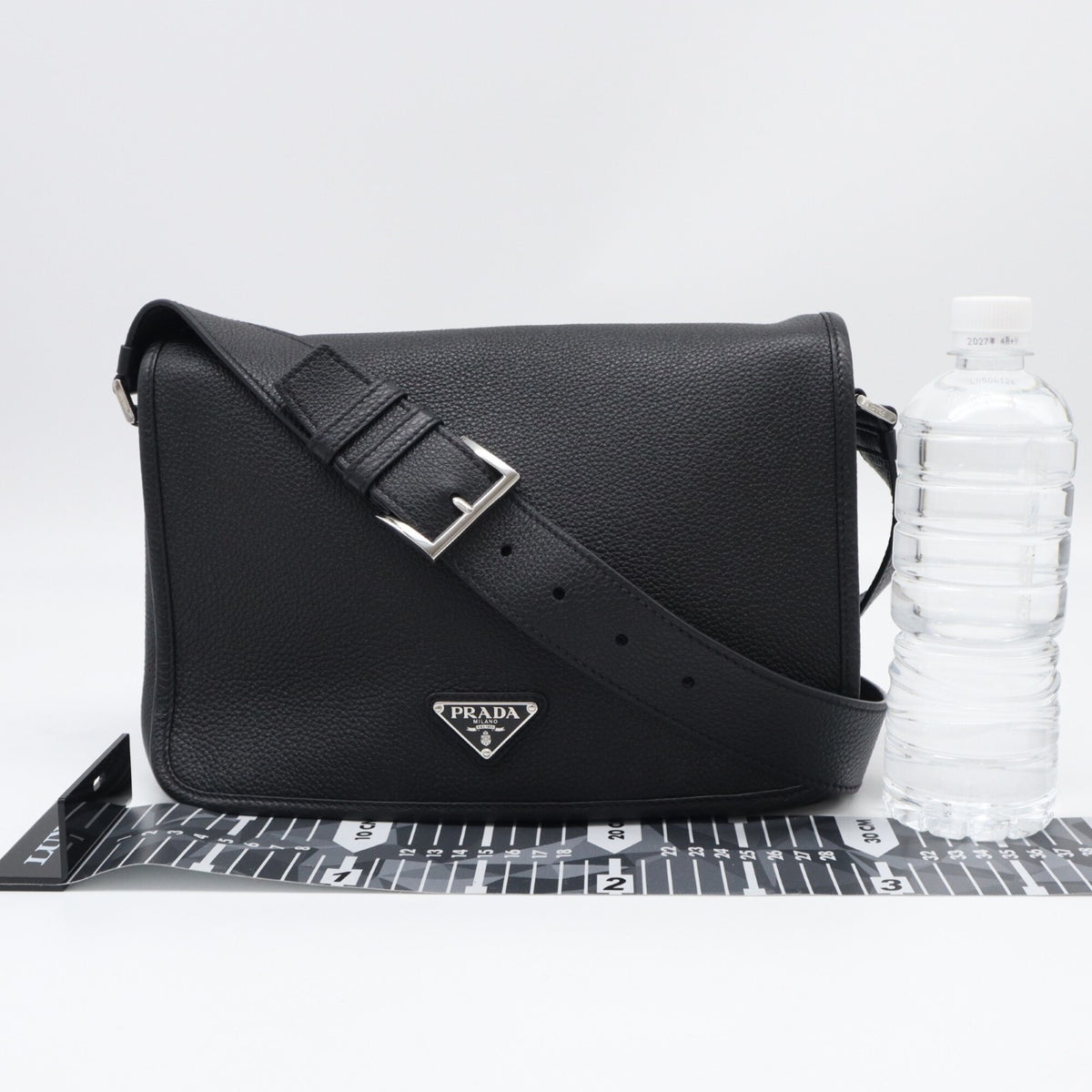 Prada Black Leather Shoulder Bag (Pre-Owned)