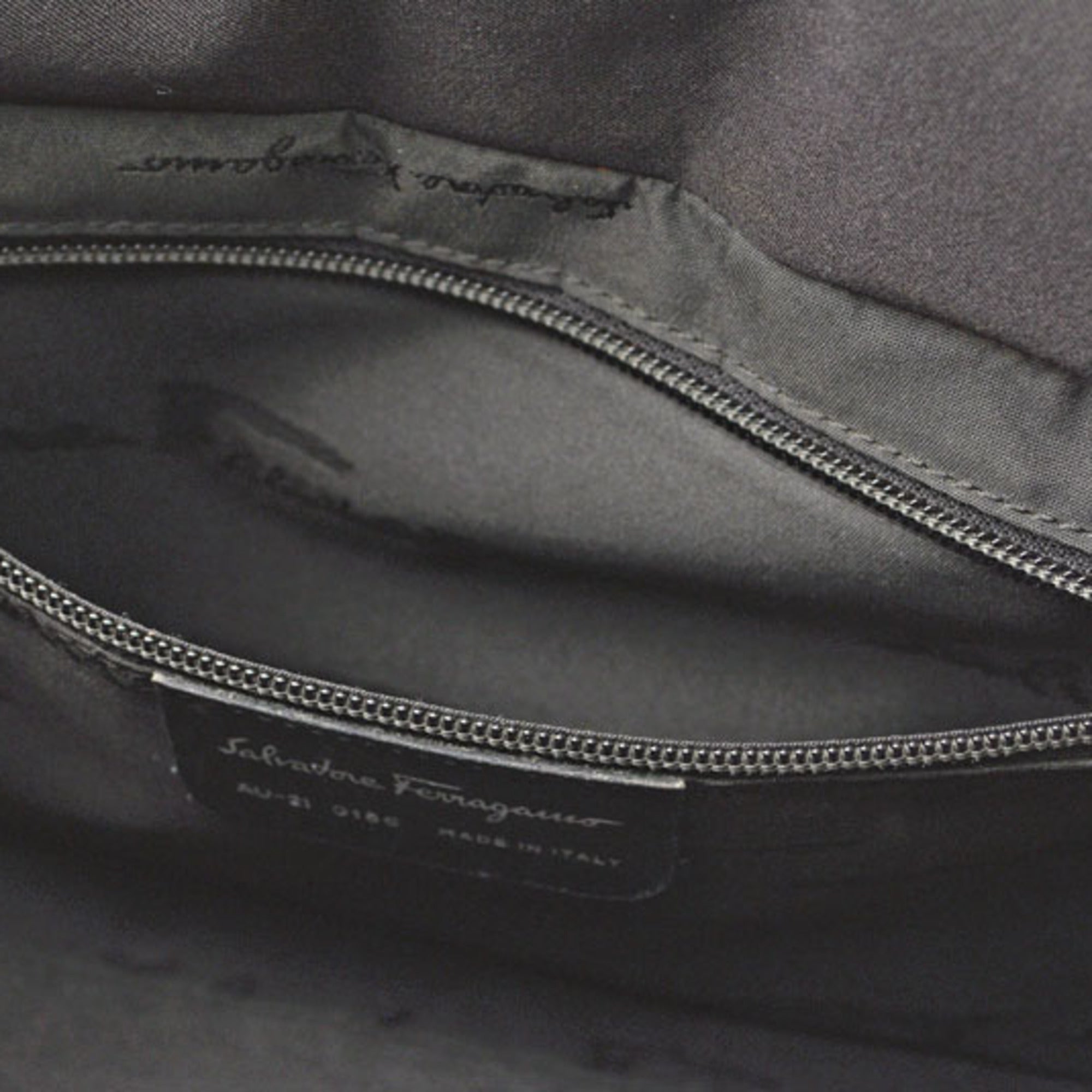 Salvatore Ferragamo Black Nylon Shoulder Bag Tote Bag (Pre-Owned)