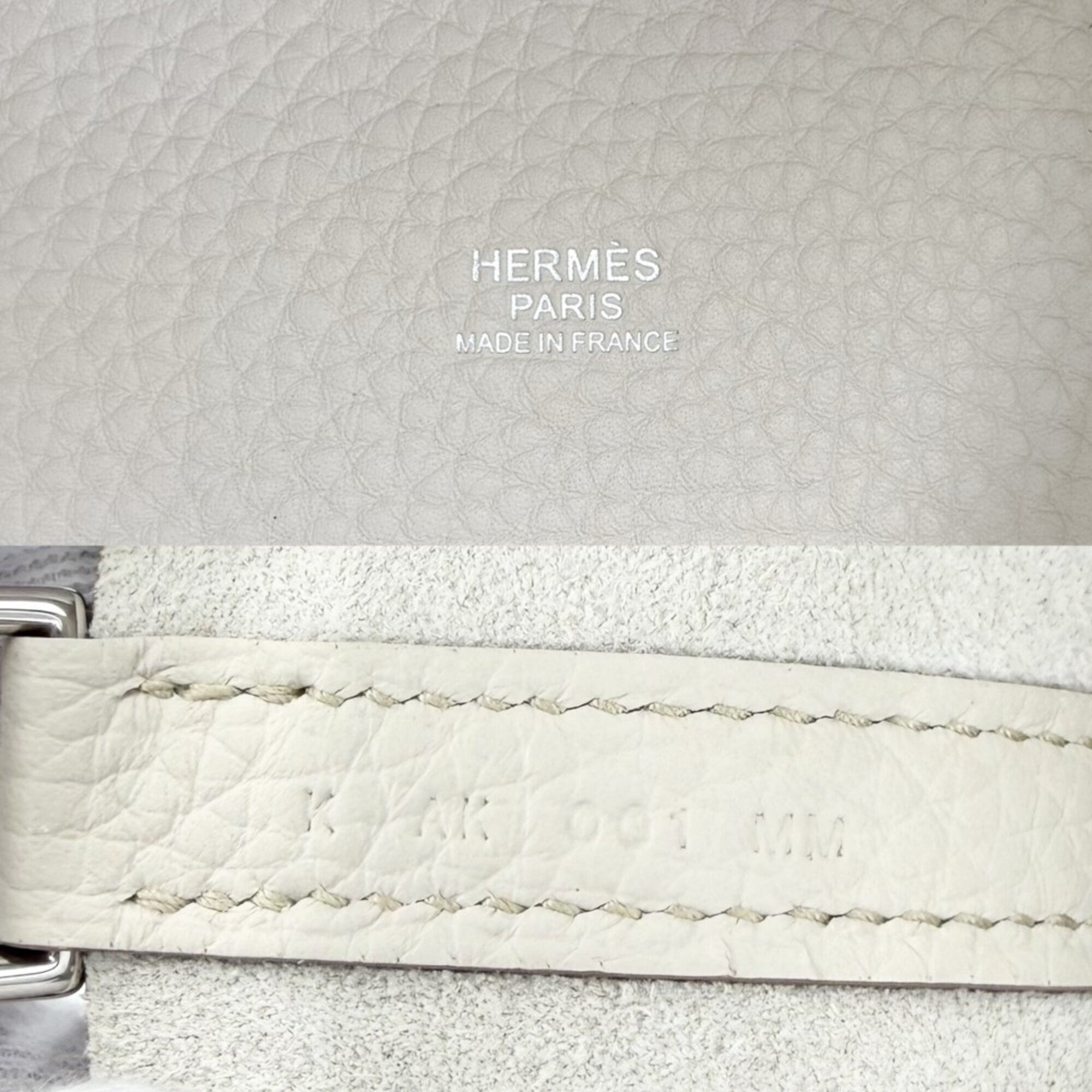 Hermes Ivory Leather Handbag (Pre-Owned)