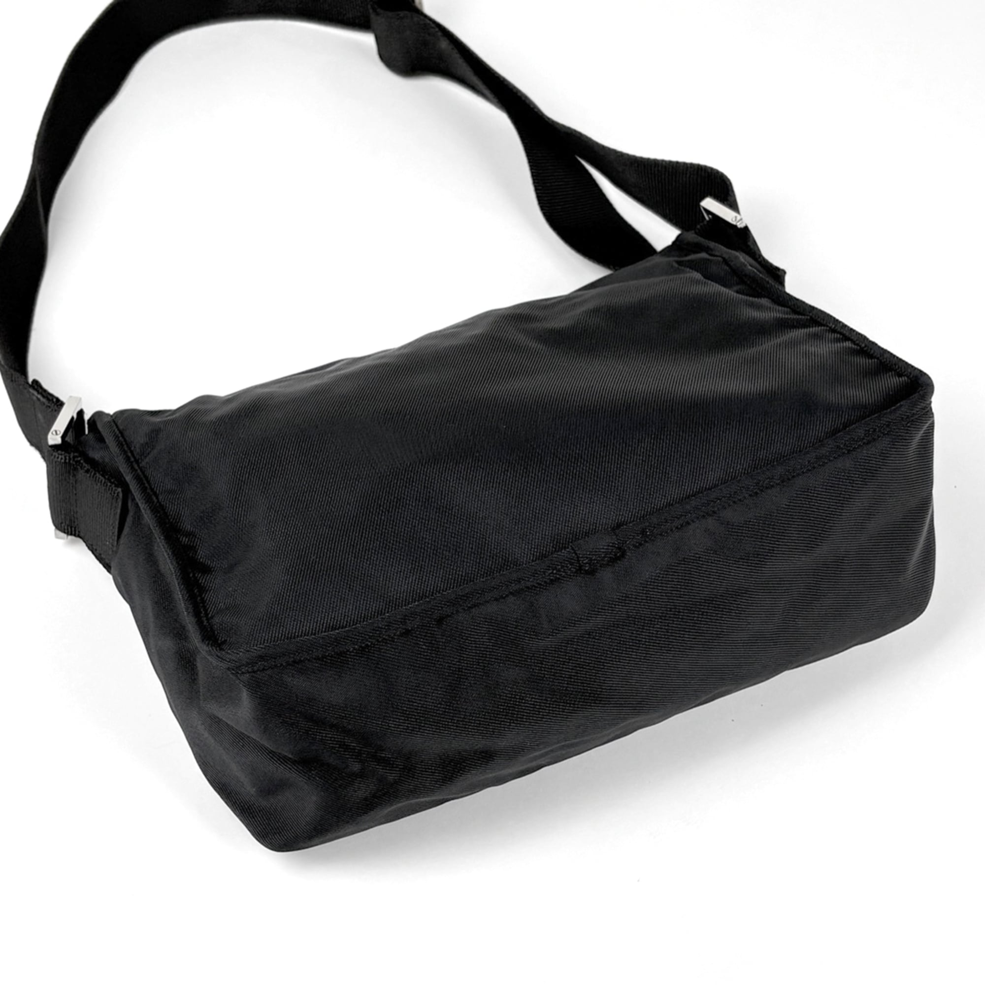 Fendi Black Nylon Shoulder Bag (Pre-Owned)