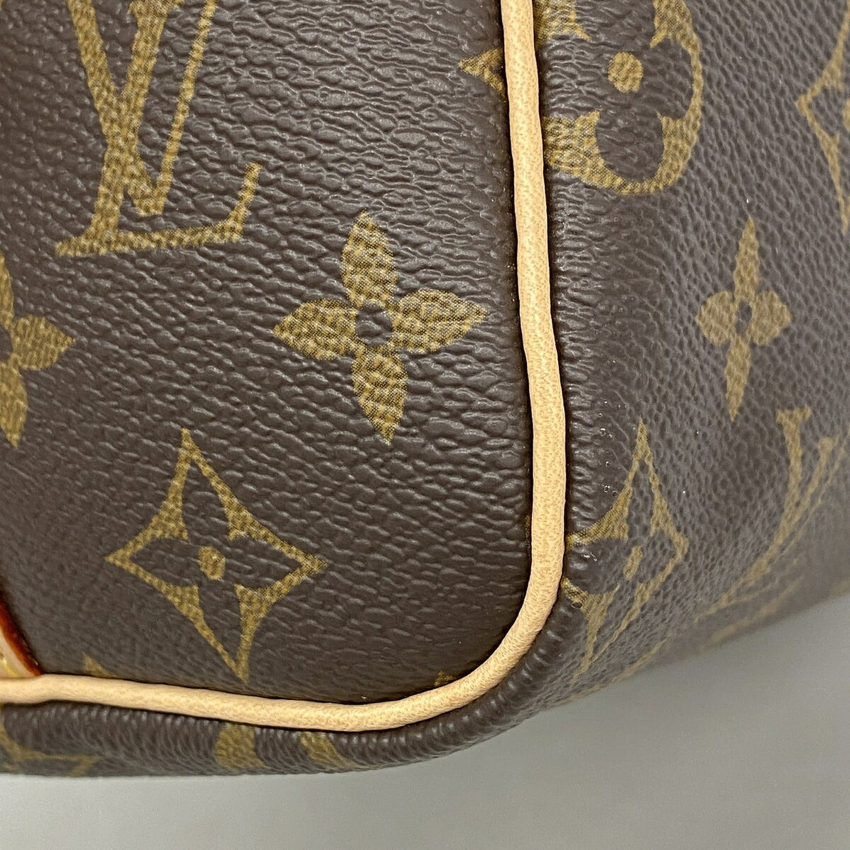 Louis Vuitton Brown Handbag (Pre-Owned)