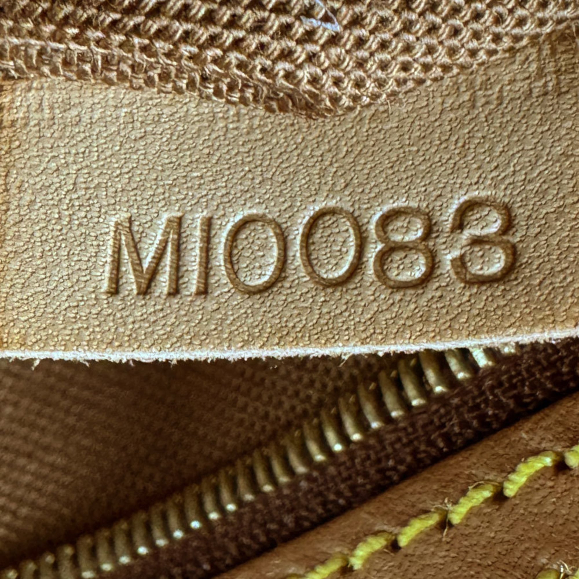 Louis Vuitton Brown Monogram Monogram Shoulder Bag (Pre-Owned)