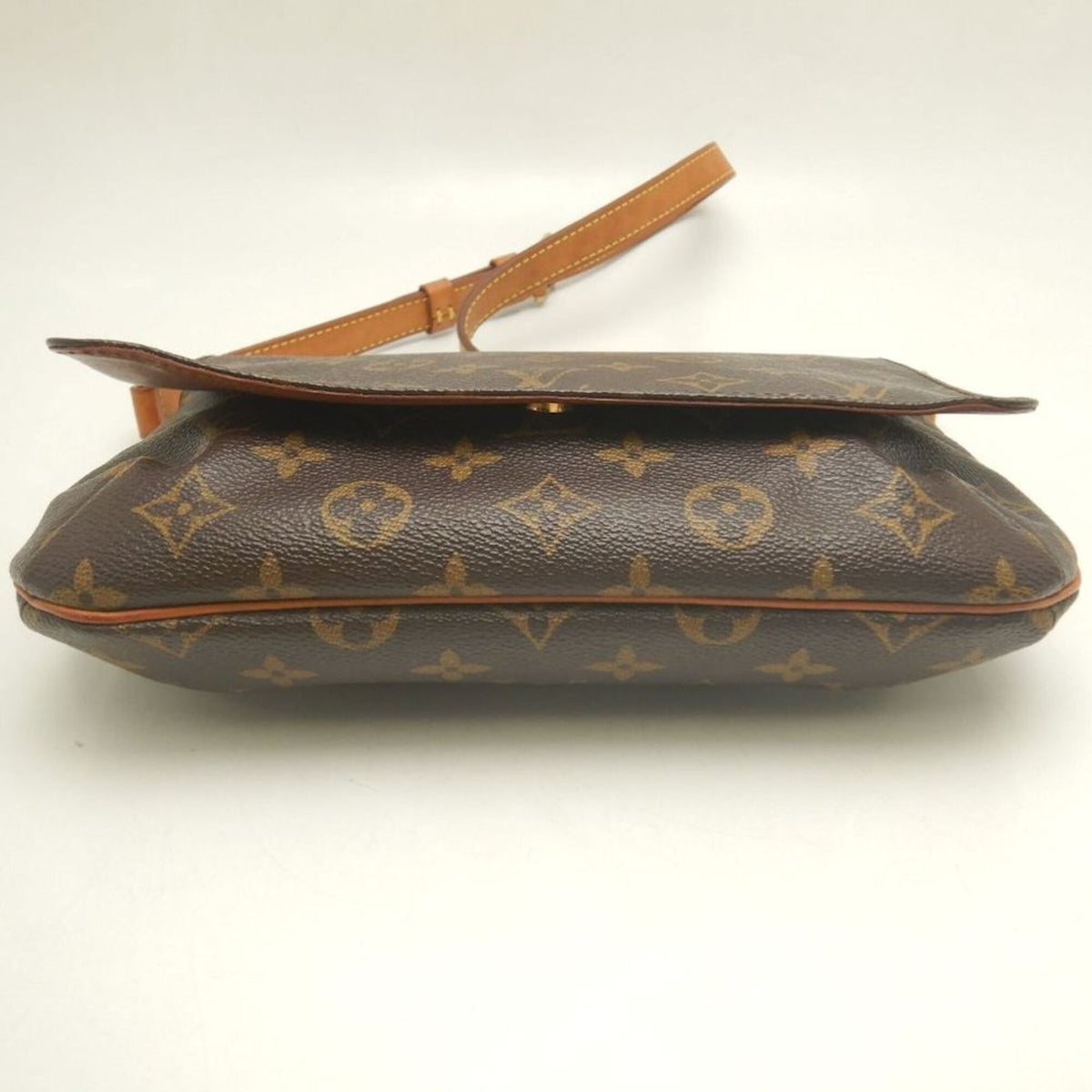 Louis Vuitton Monogram Brown Monogram Shoulder Bag (Pre-Owned)