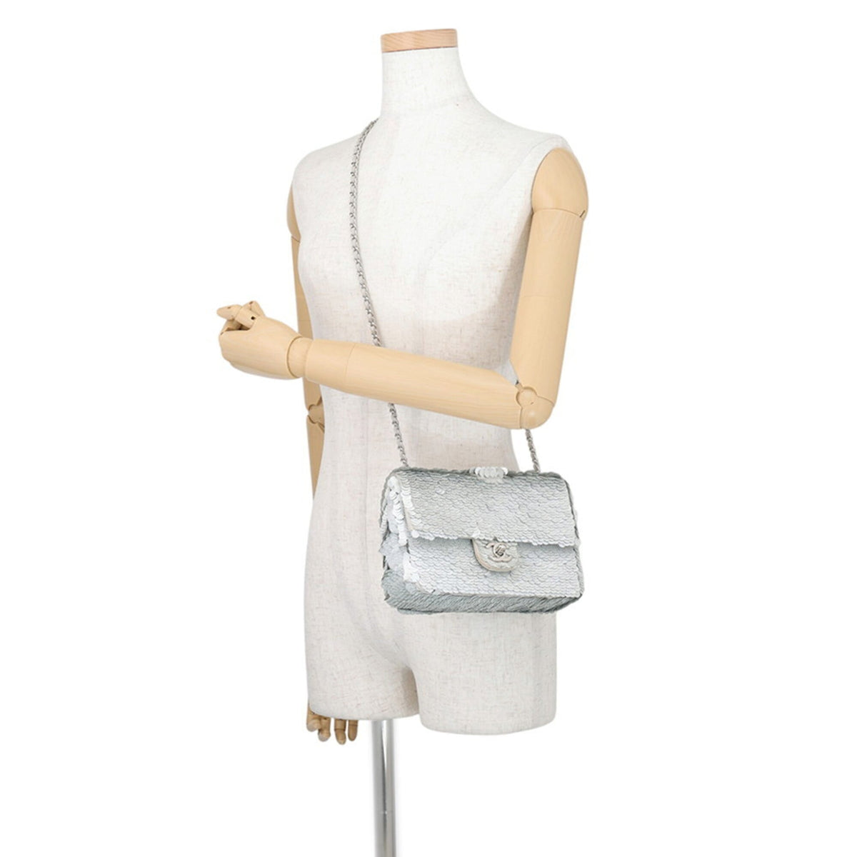 Chanel Silver Spangles Leather Handbag Shoulder Bag (Pre-Owned)