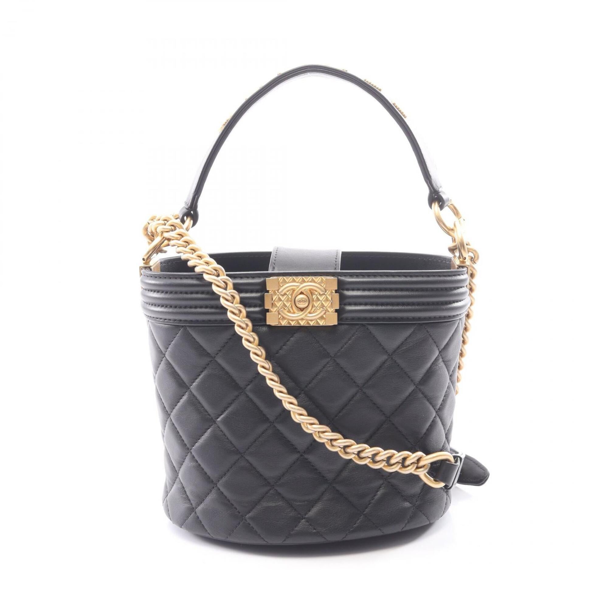 Chanel Black Leather Handbag Shoulder Bag (Pre-Owned)