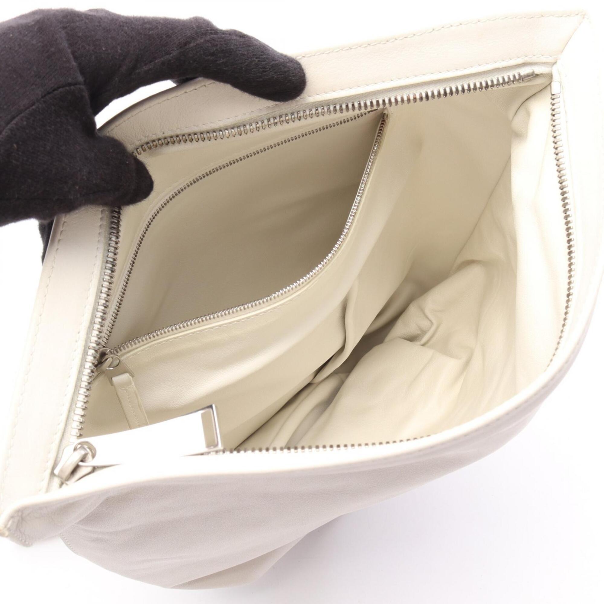 Bottega Veneta White Leather Handbag (Pre-Owned)