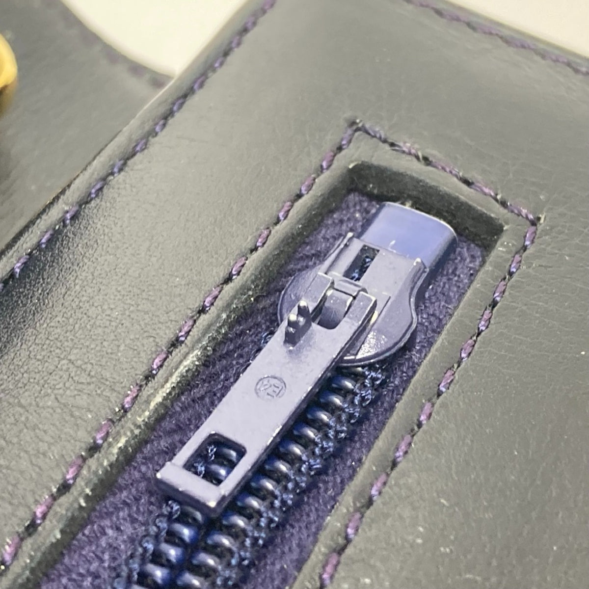 Christian Dior Navy Leather Shoulder Bag (Pre-Owned)