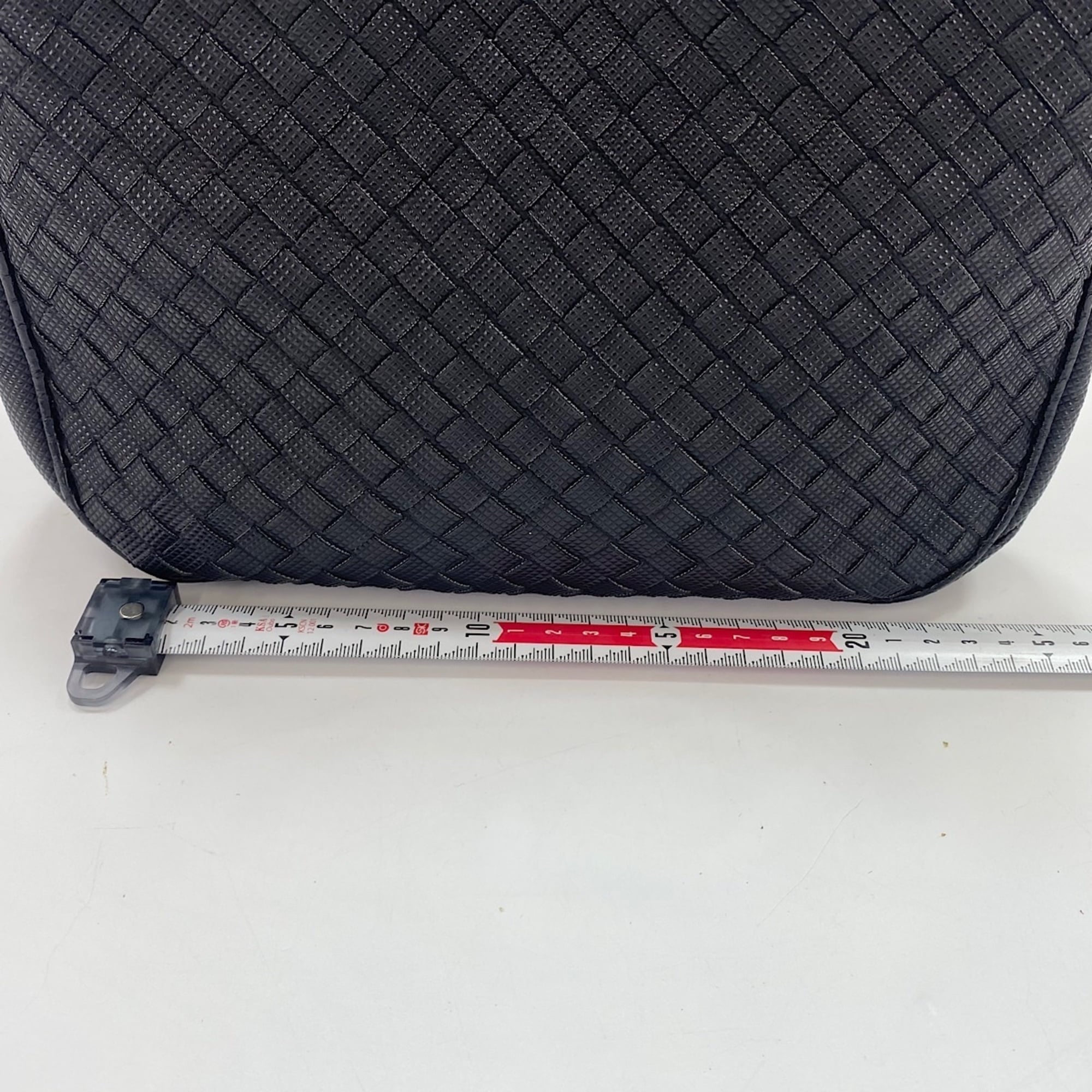 Bottega Veneta Intrecciato Black Intrecciato Handbag (Pre-Owned)