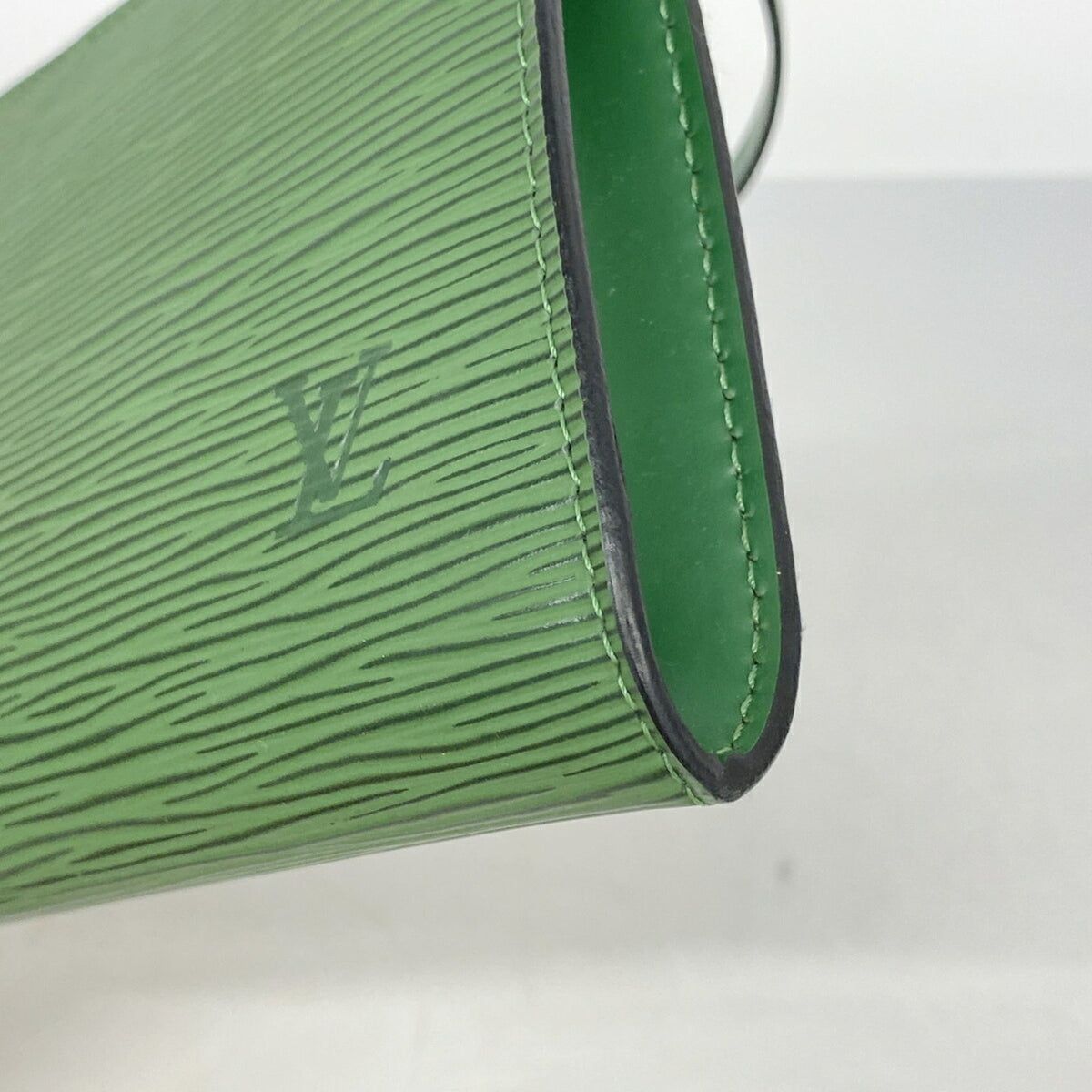 Louis Vuitton Borneo Green Pouch (Pre-Owned)