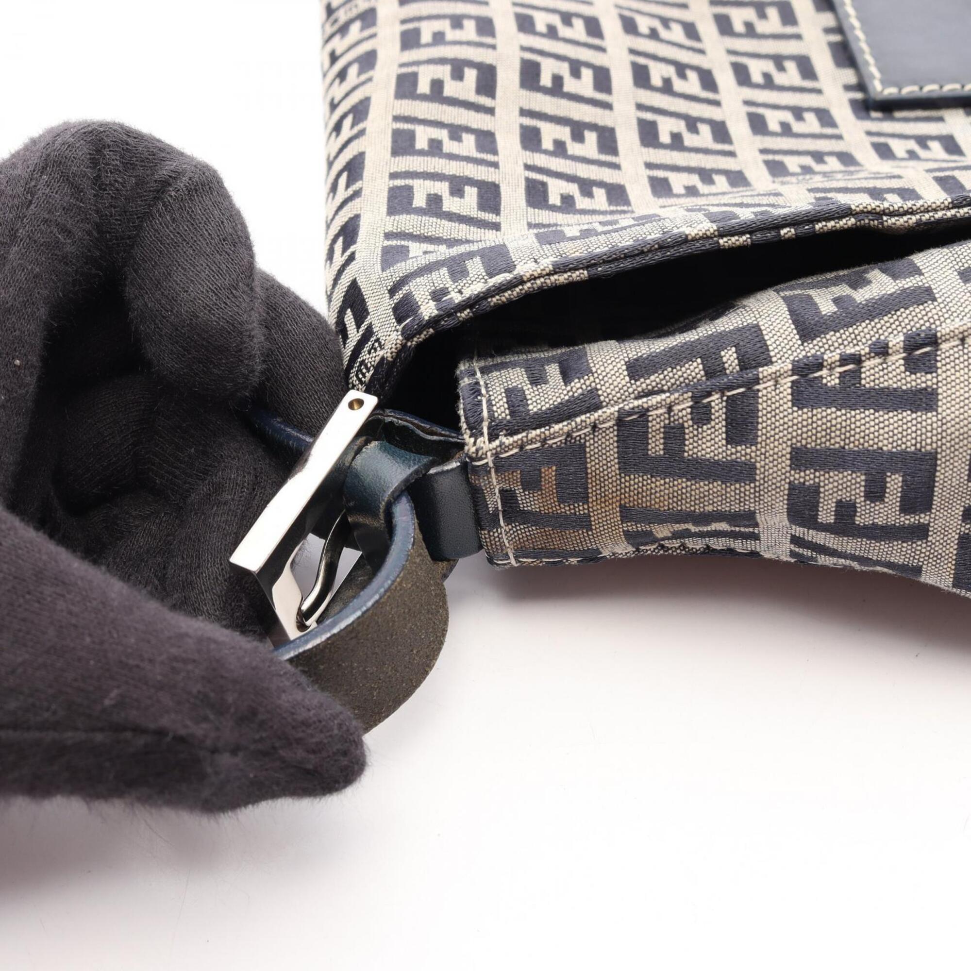 Fendi Gray Navy Canvas Leather Handbag Shoulder Bag (Pre-Owned)
