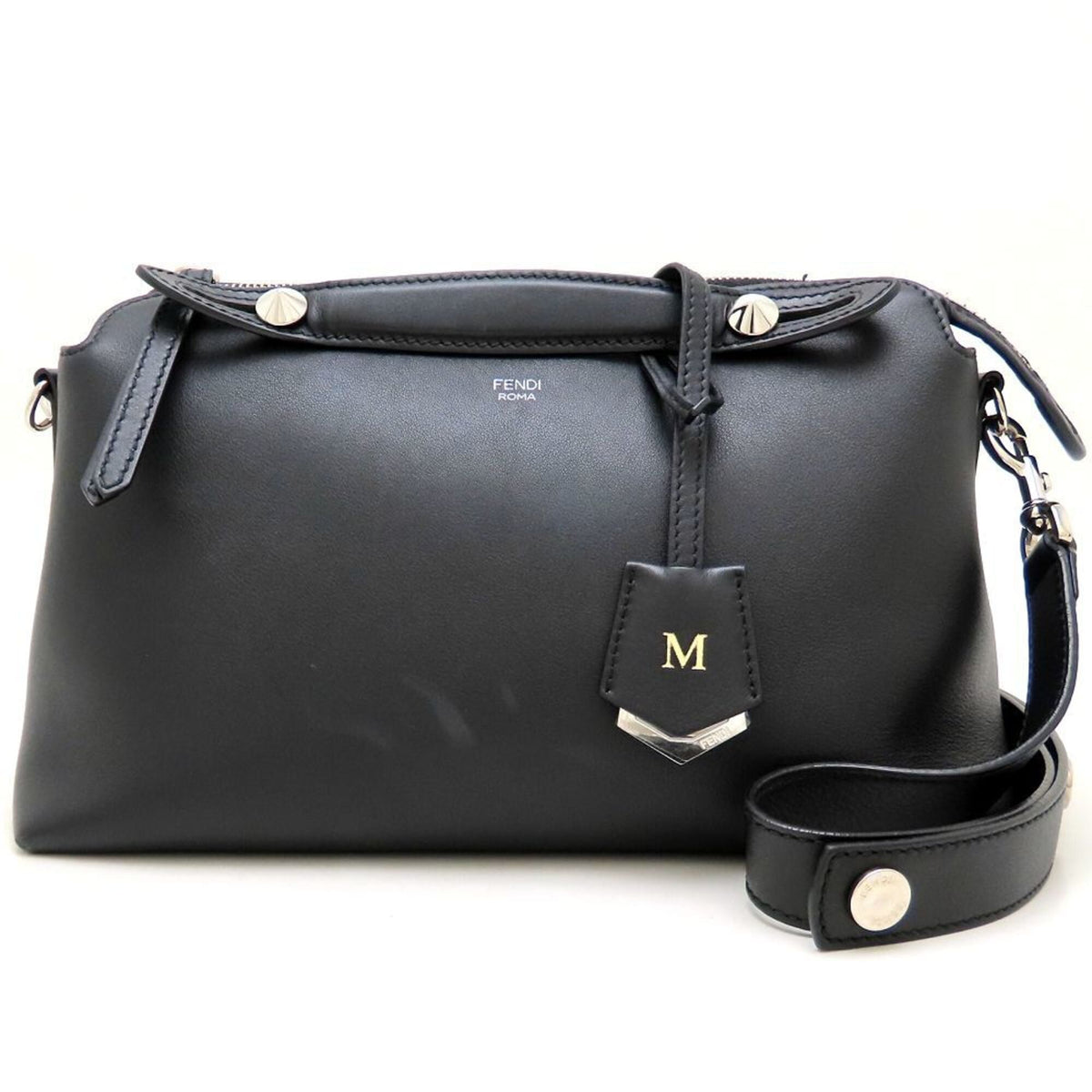 Fendi Black Leather Shoulder Bag (Pre-Owned)