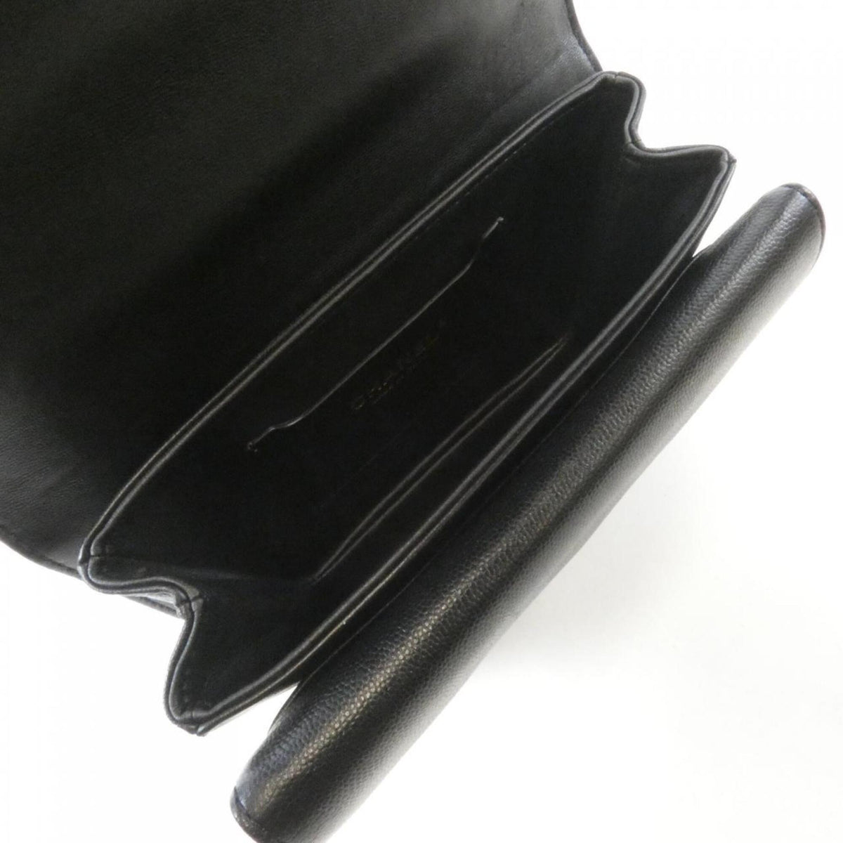 Chanel Black Grained Calfskin Handbag (Pre-Owned)