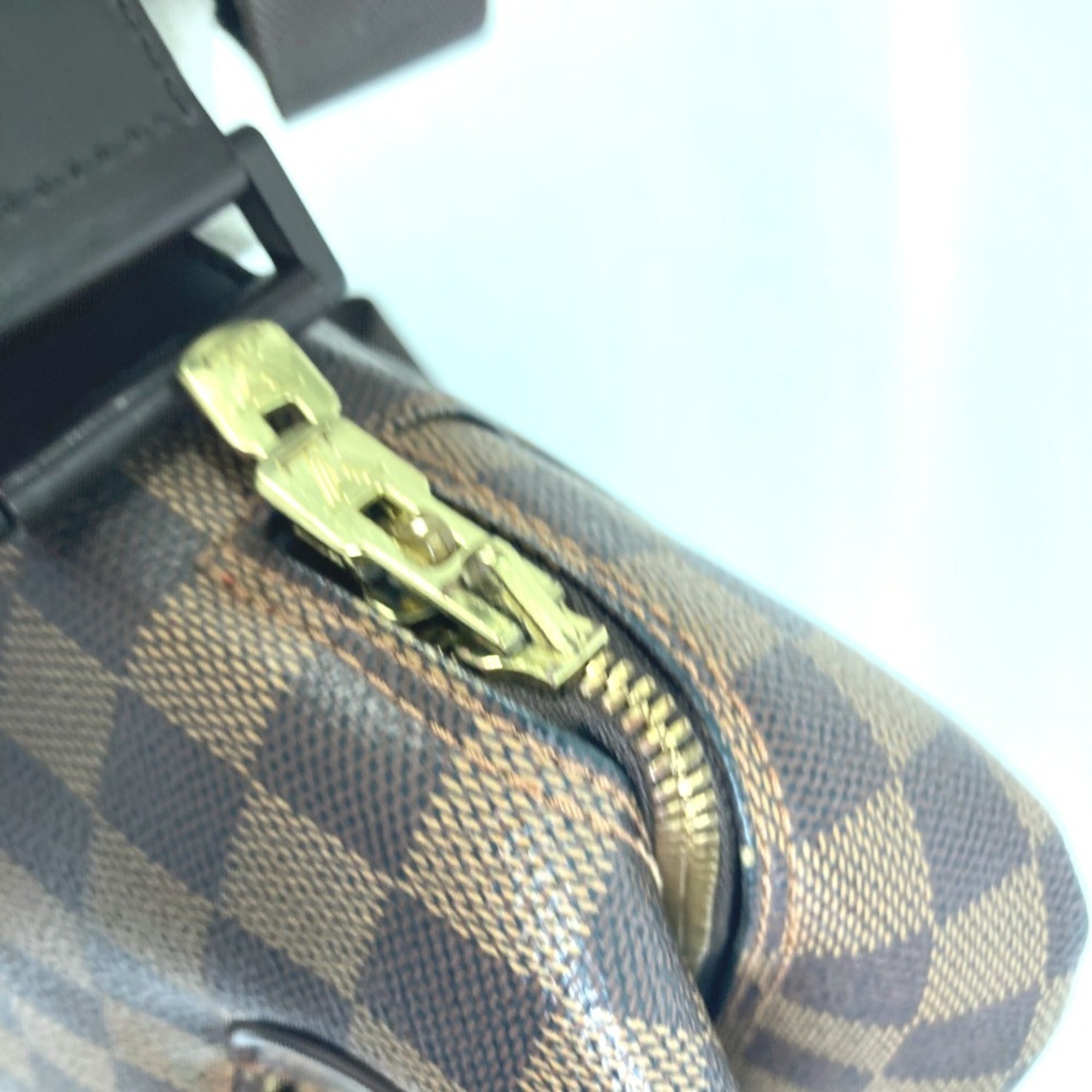 Louis Vuitton Brown Damier Canvas Ebene Damier Canvas Shoulder Bag (Pre-Owned)