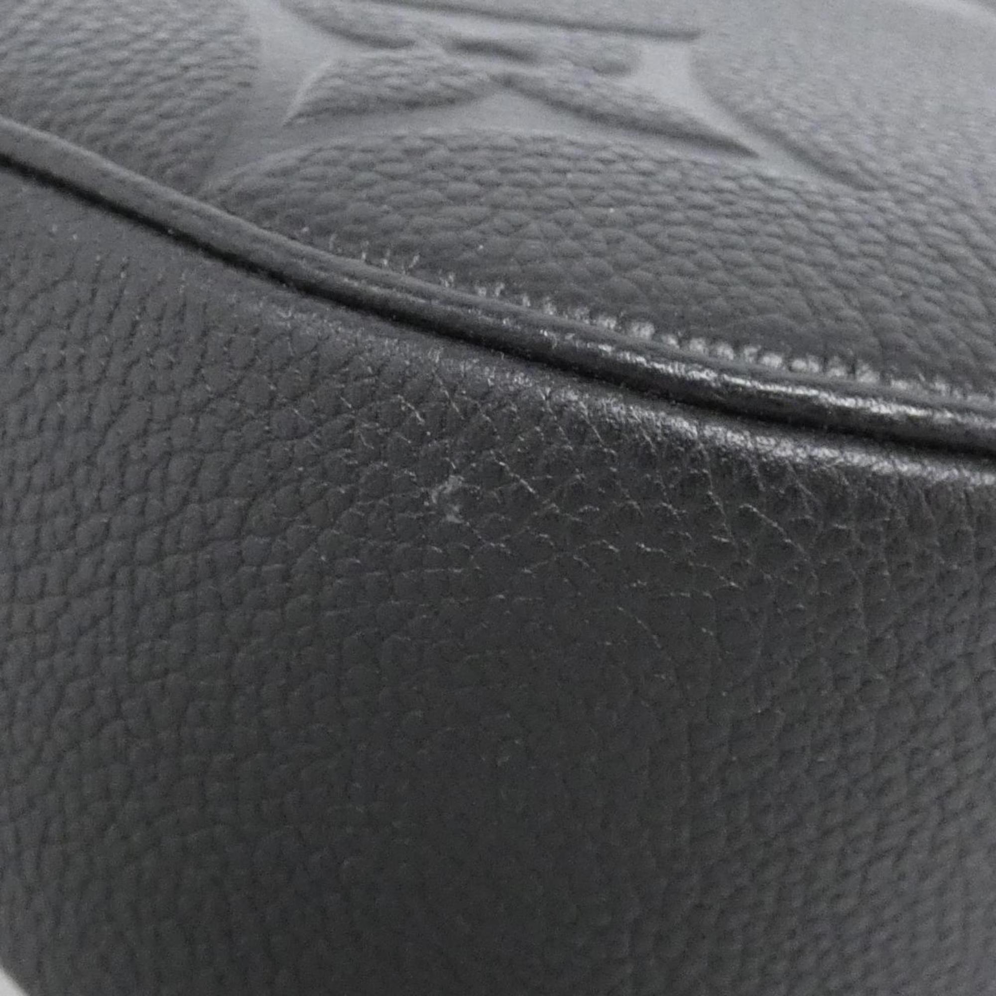 Louis Vuitton Black Shoulder Bag (Pre-Owned)