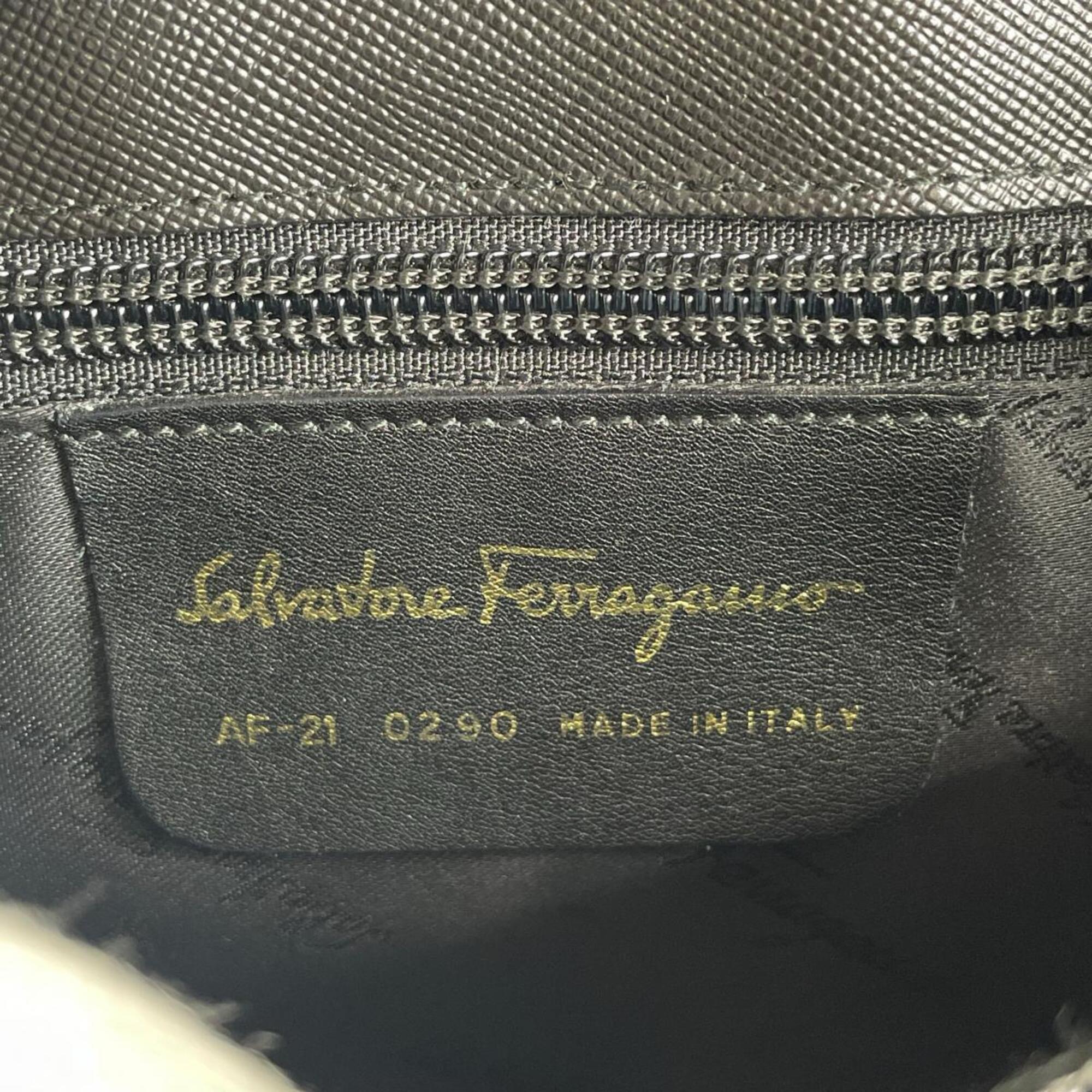 Salvatore Ferragamo Black Leather Handbag Shoulder Bag (Pre-Owned)